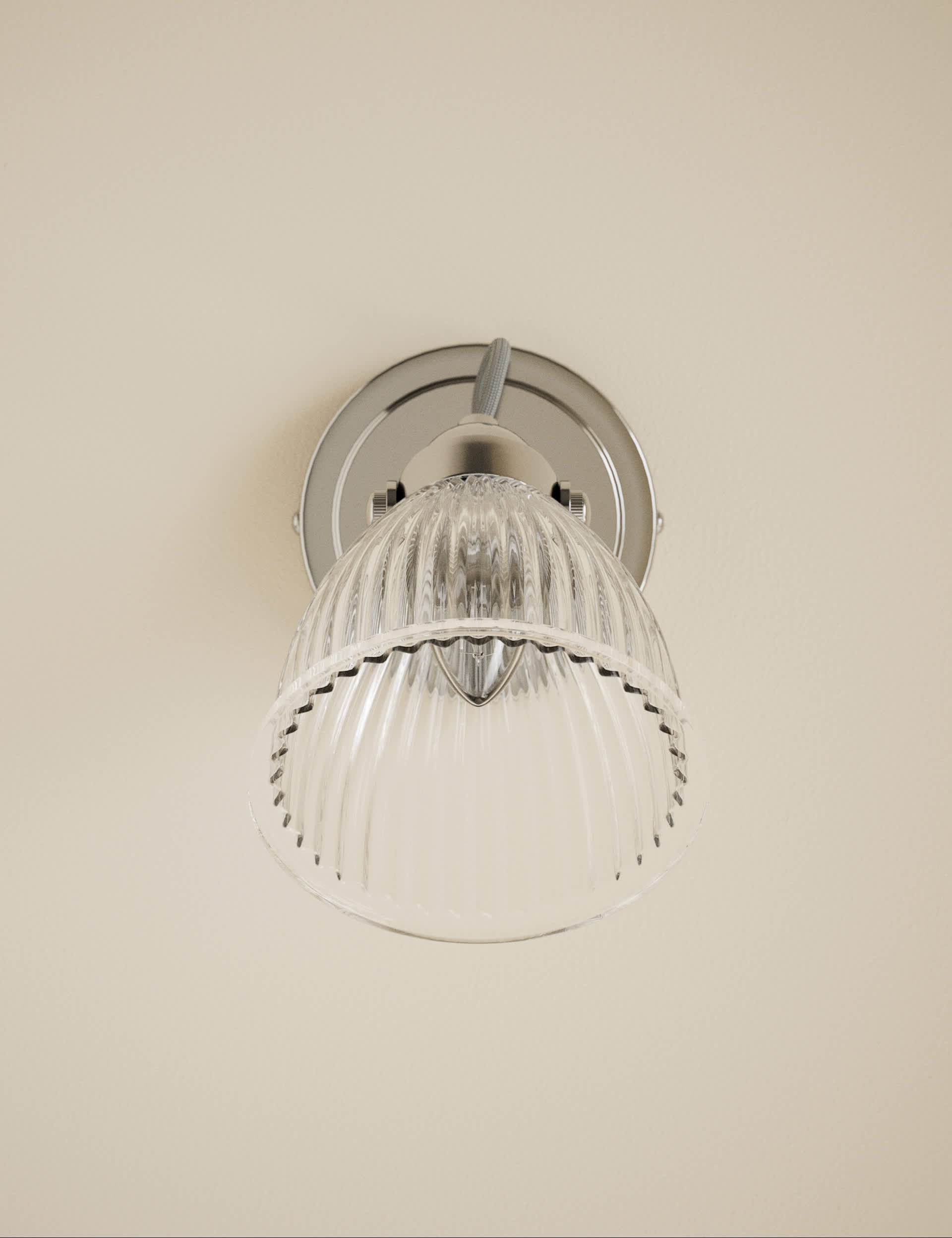 Florence wall light antique brass ribbed glass shade - British product