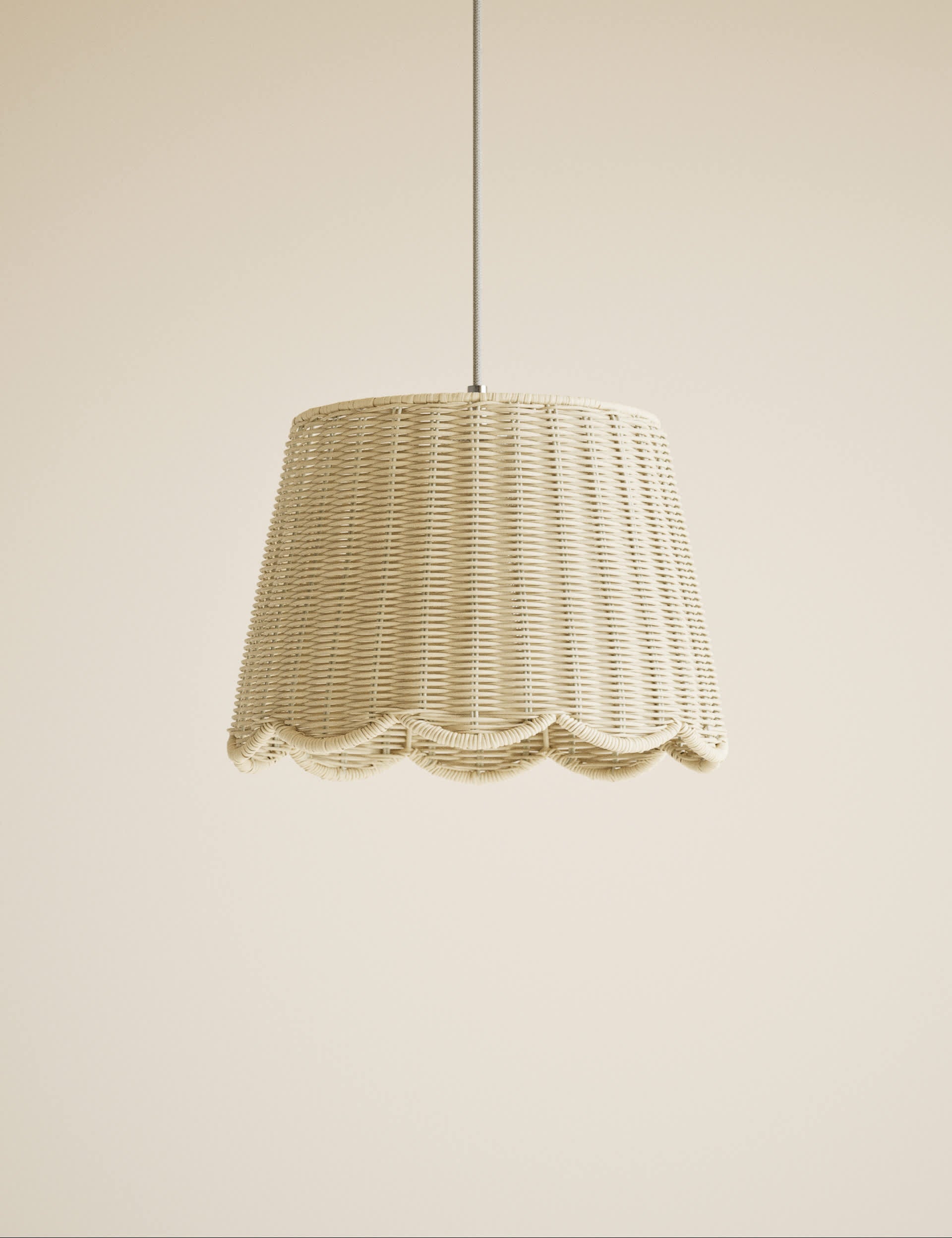Natural wicker scallop lamp shade 35cm (British brand)