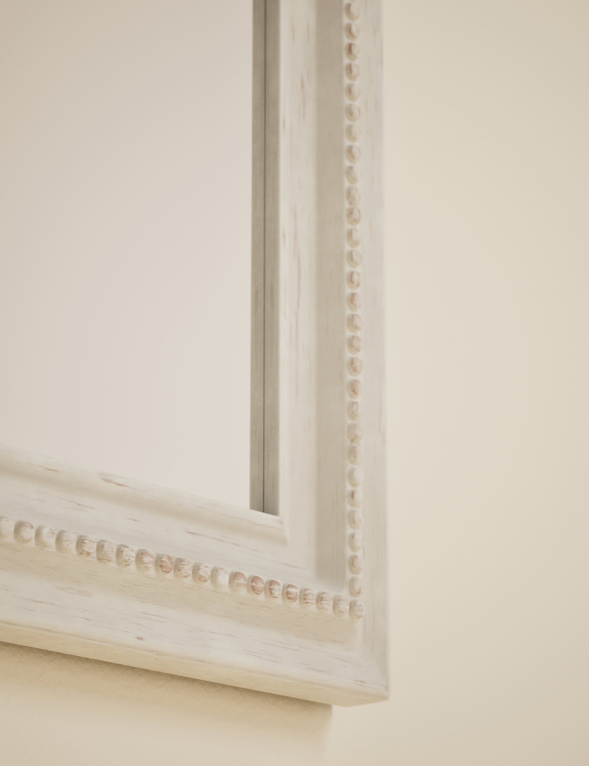 Rectangular wall mirror with wooden frame 90cm x 65cm - British product