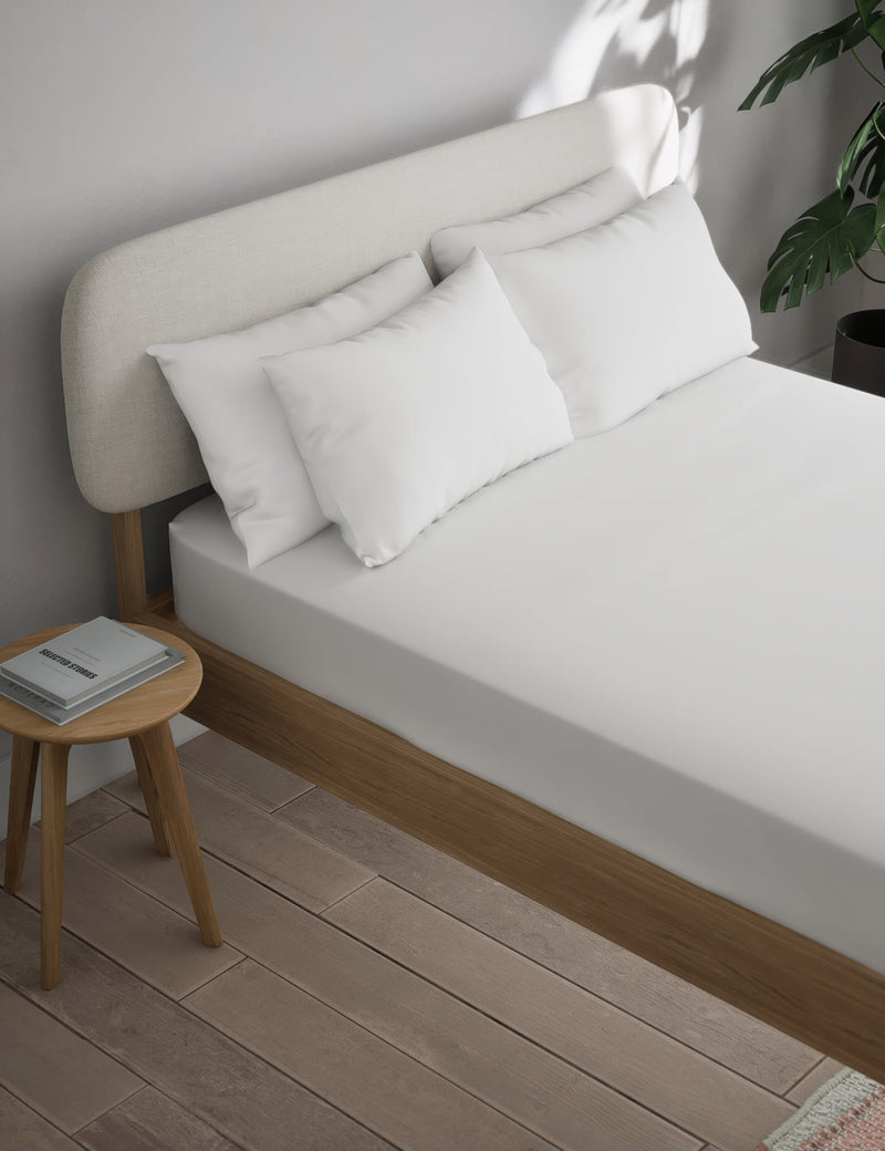 Cotton blend non-iron fitted sheet 25cm deep - British product