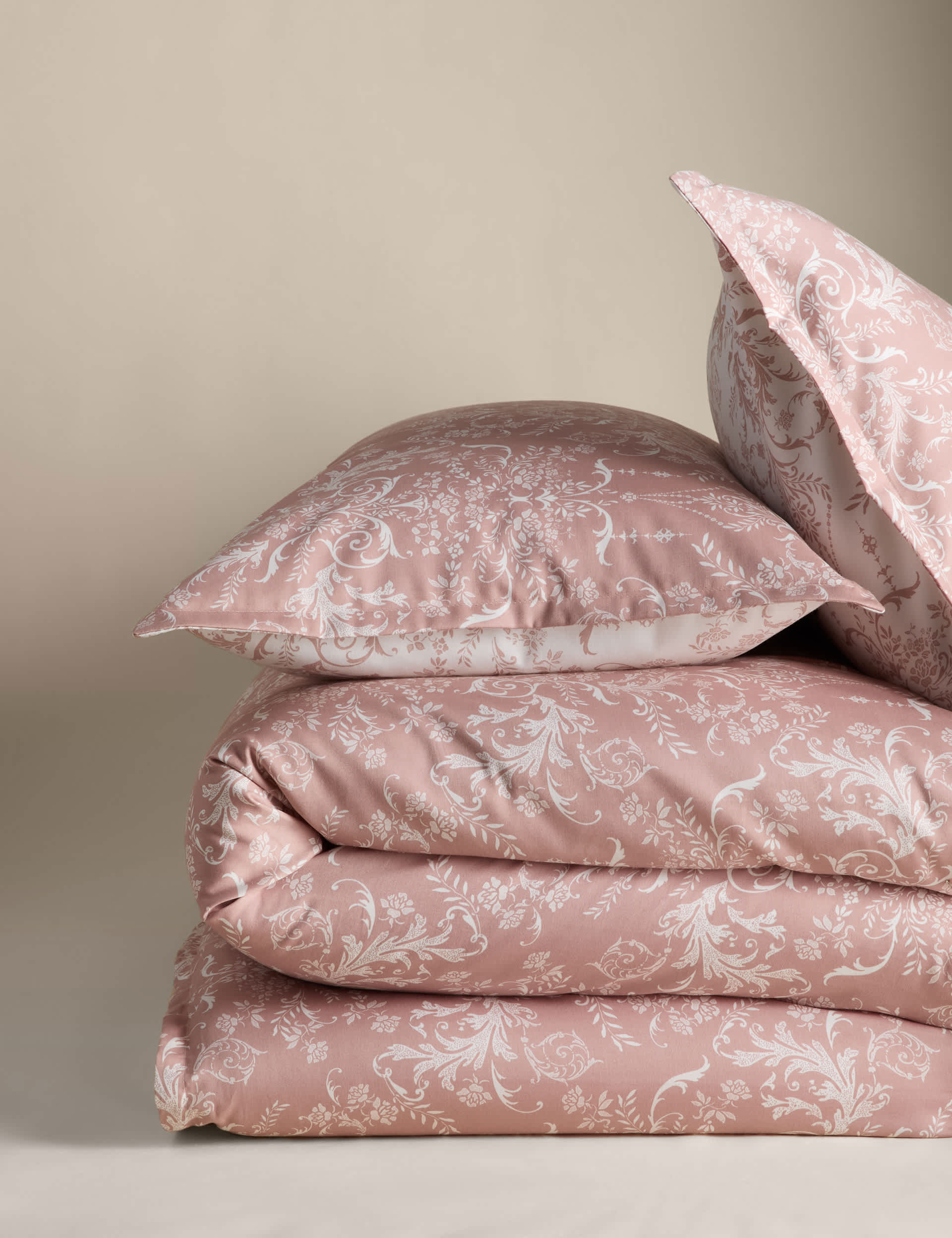 Aida-Alouette damask sateen bedding set - British product