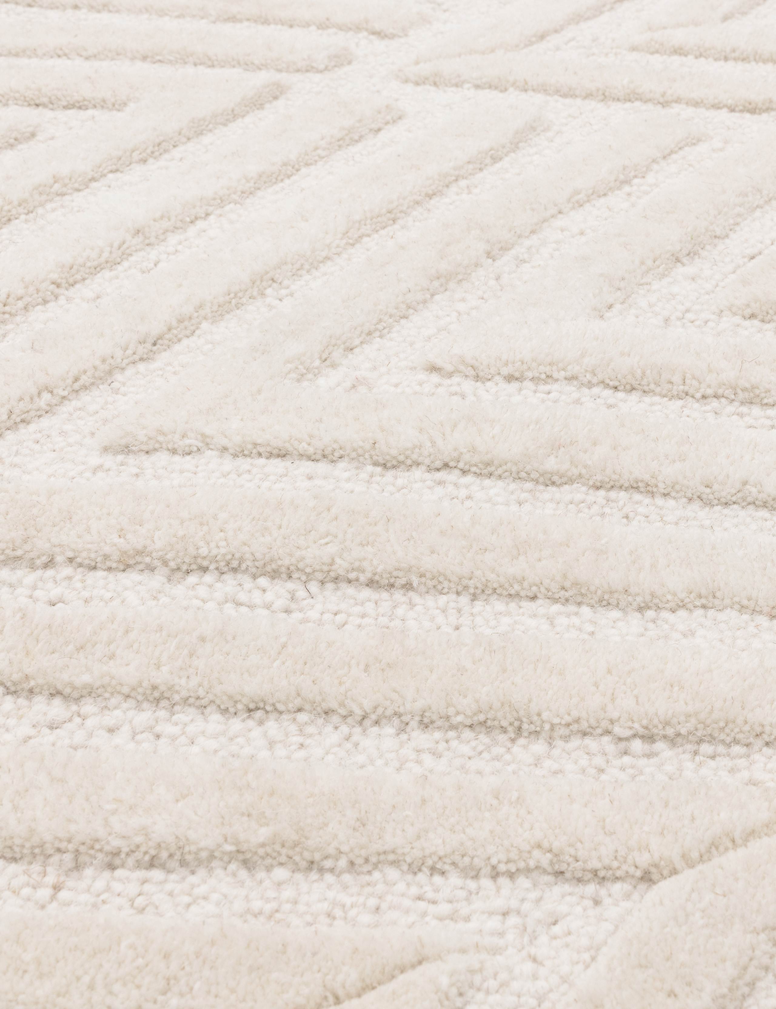 Pure wool Hague rug chevron design 120x170 cm, imported from the UK