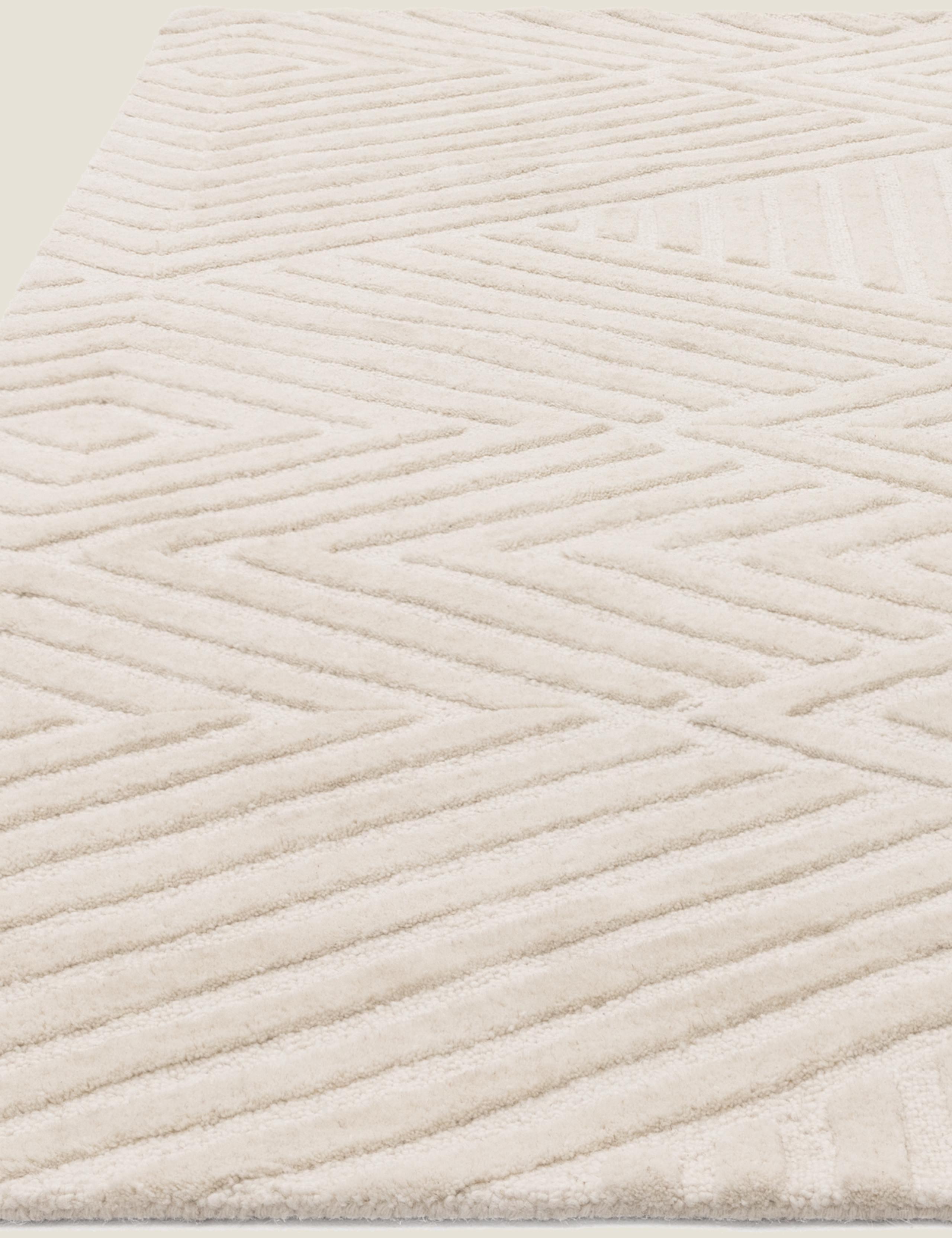 Pure wool Hague rug chevron design 120x170 cm, imported from the UK