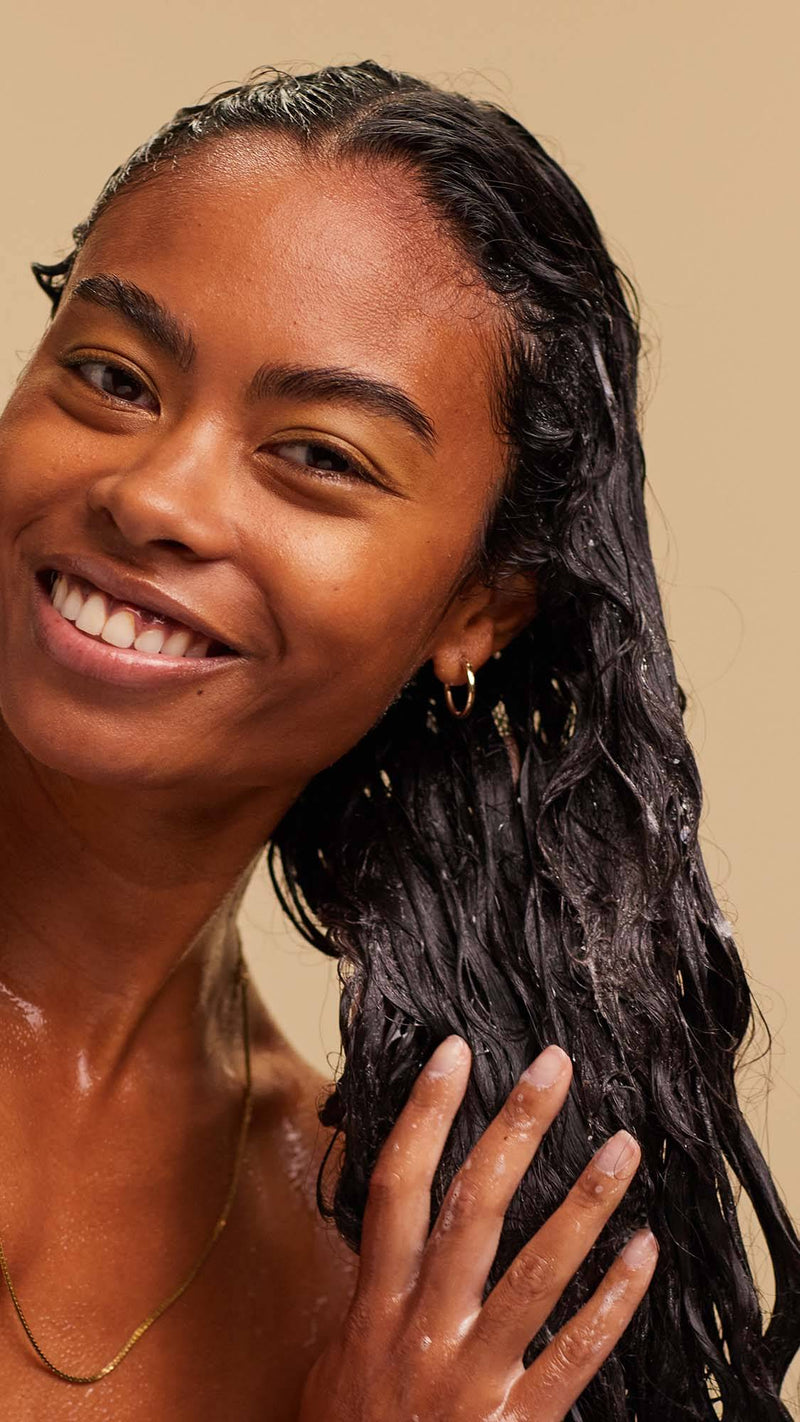 Fairly Traded honey shampoo with geranium oil - British product