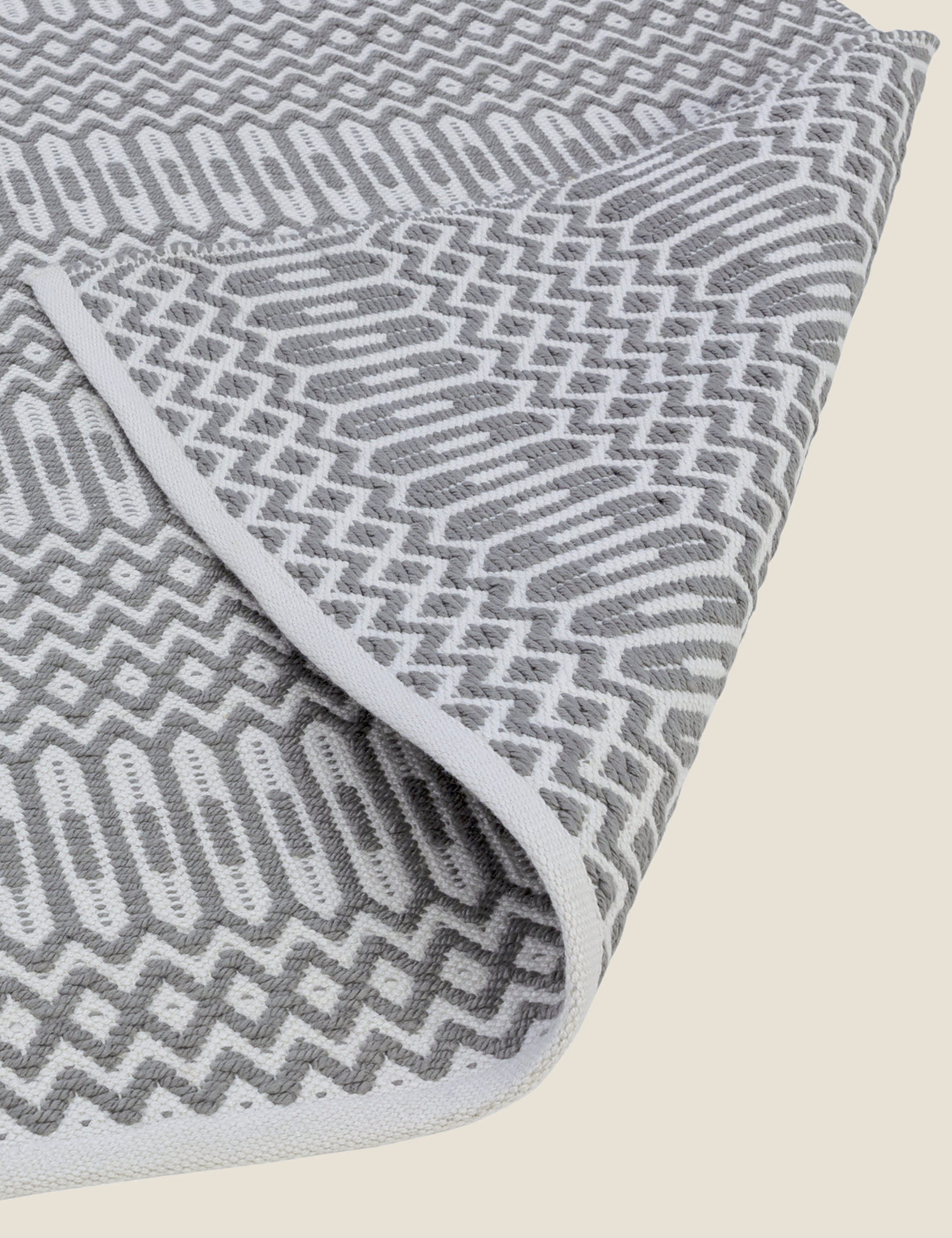 Halsey geometric runner rug 66x240cm, UK version