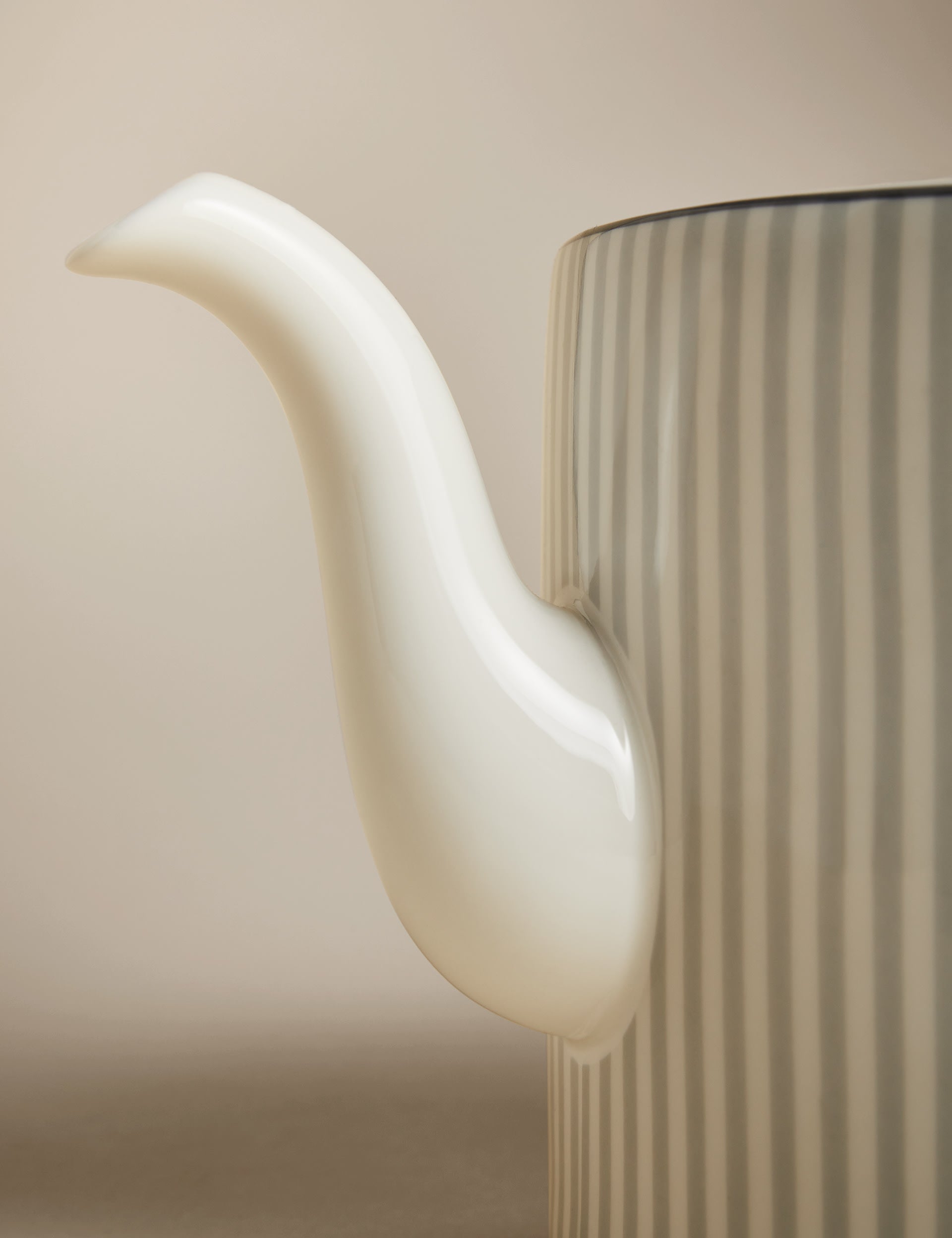 Hampton ceramic teapot, UK version