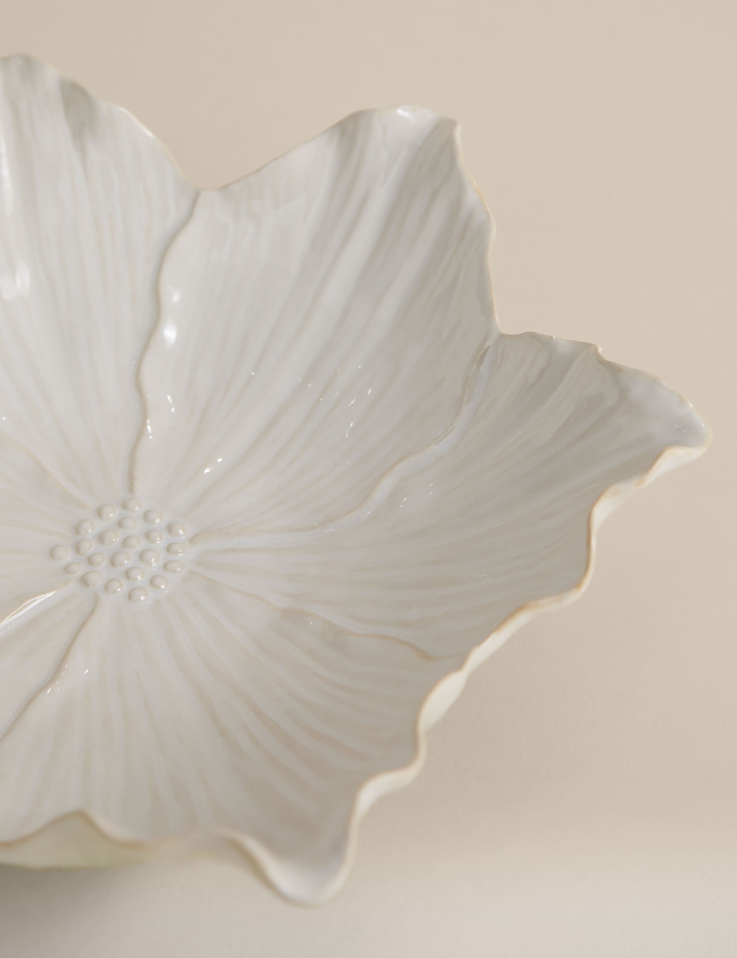 Ceramic handkerchief centrepiece bowl - imported from the UK