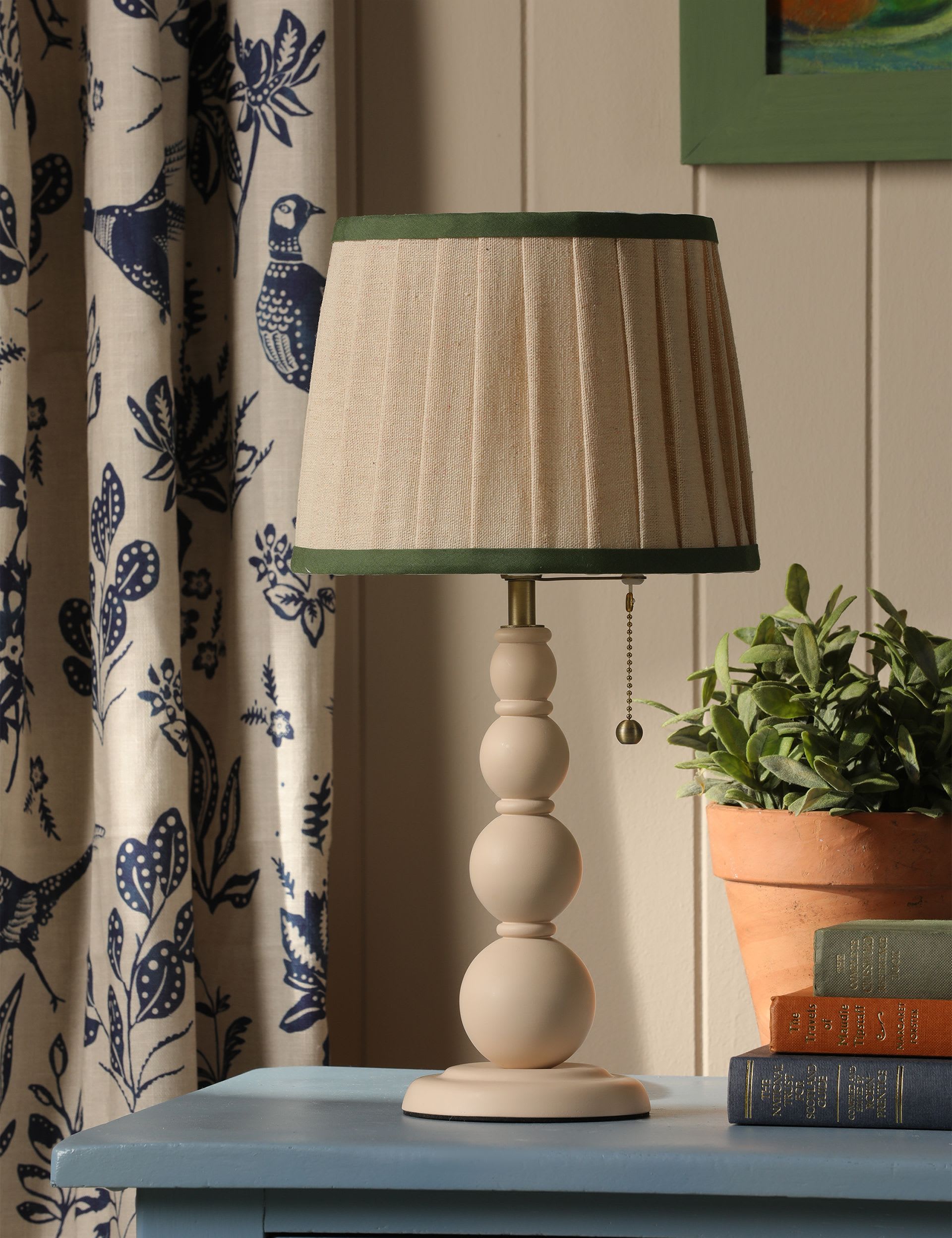 Joules Harewood wooden bobbin table lamp 39 cm - British product