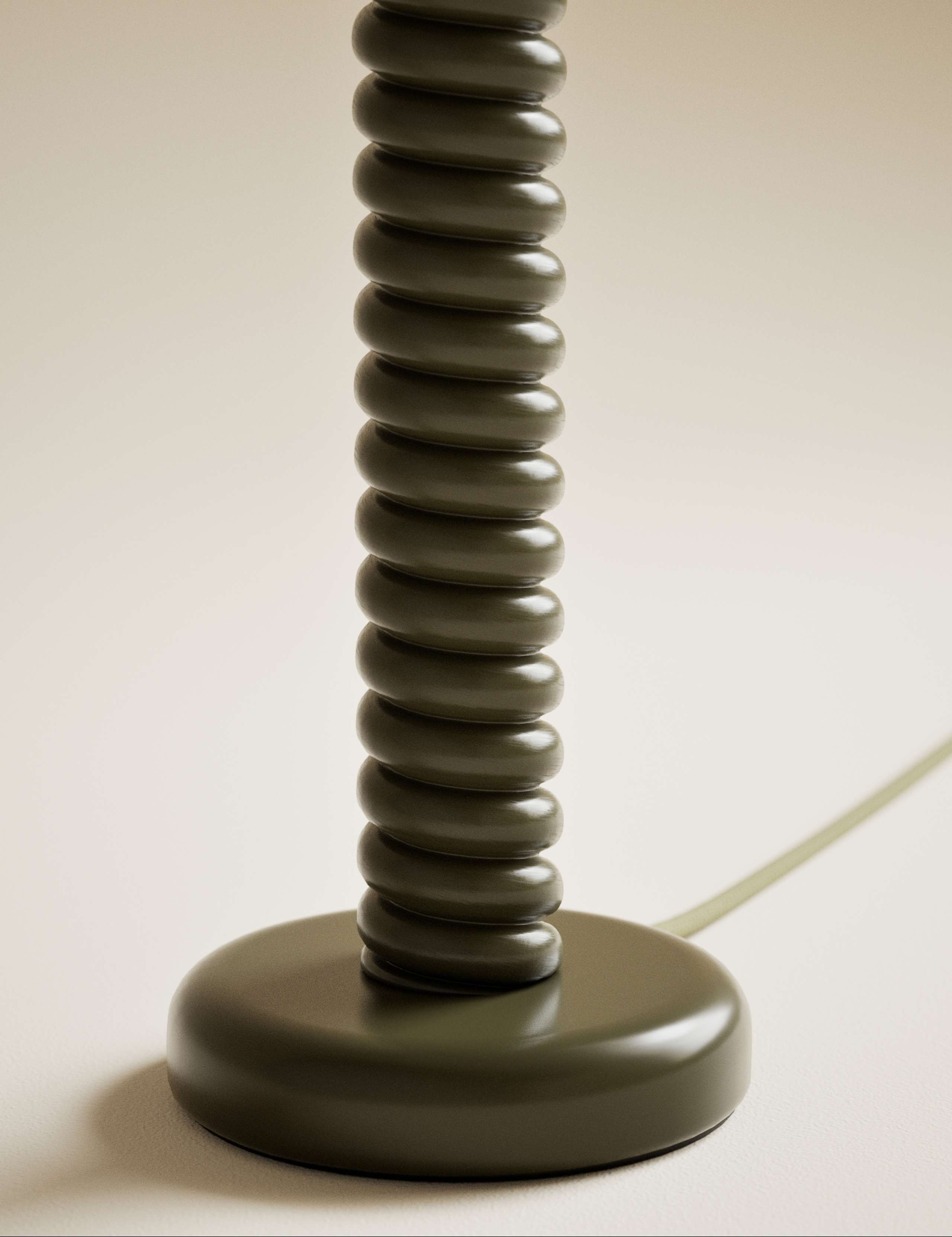 Helix Table Lamp resin decorative lamp (British brand)