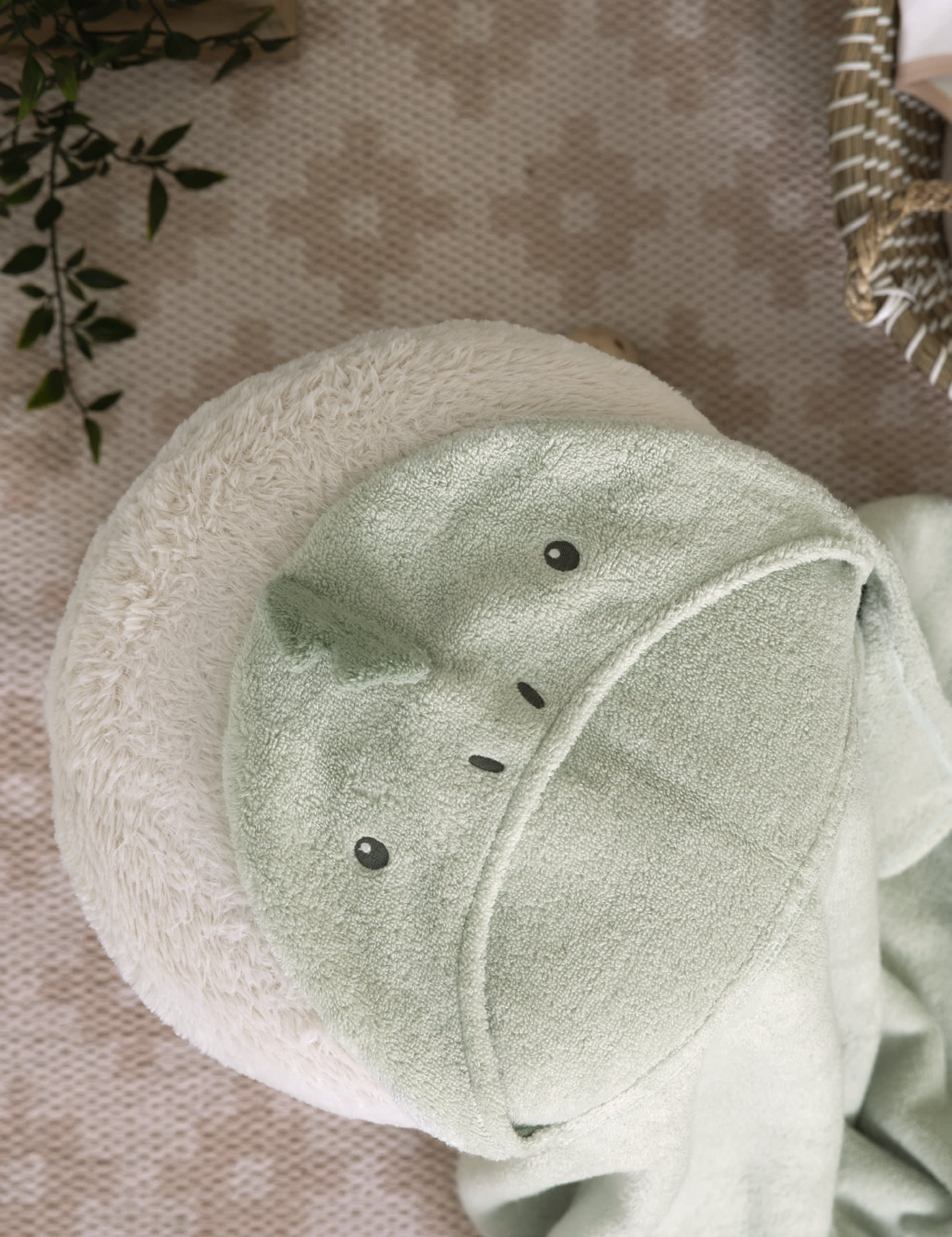 Mamas & Papas hooded dinosaur baby towel, UK version