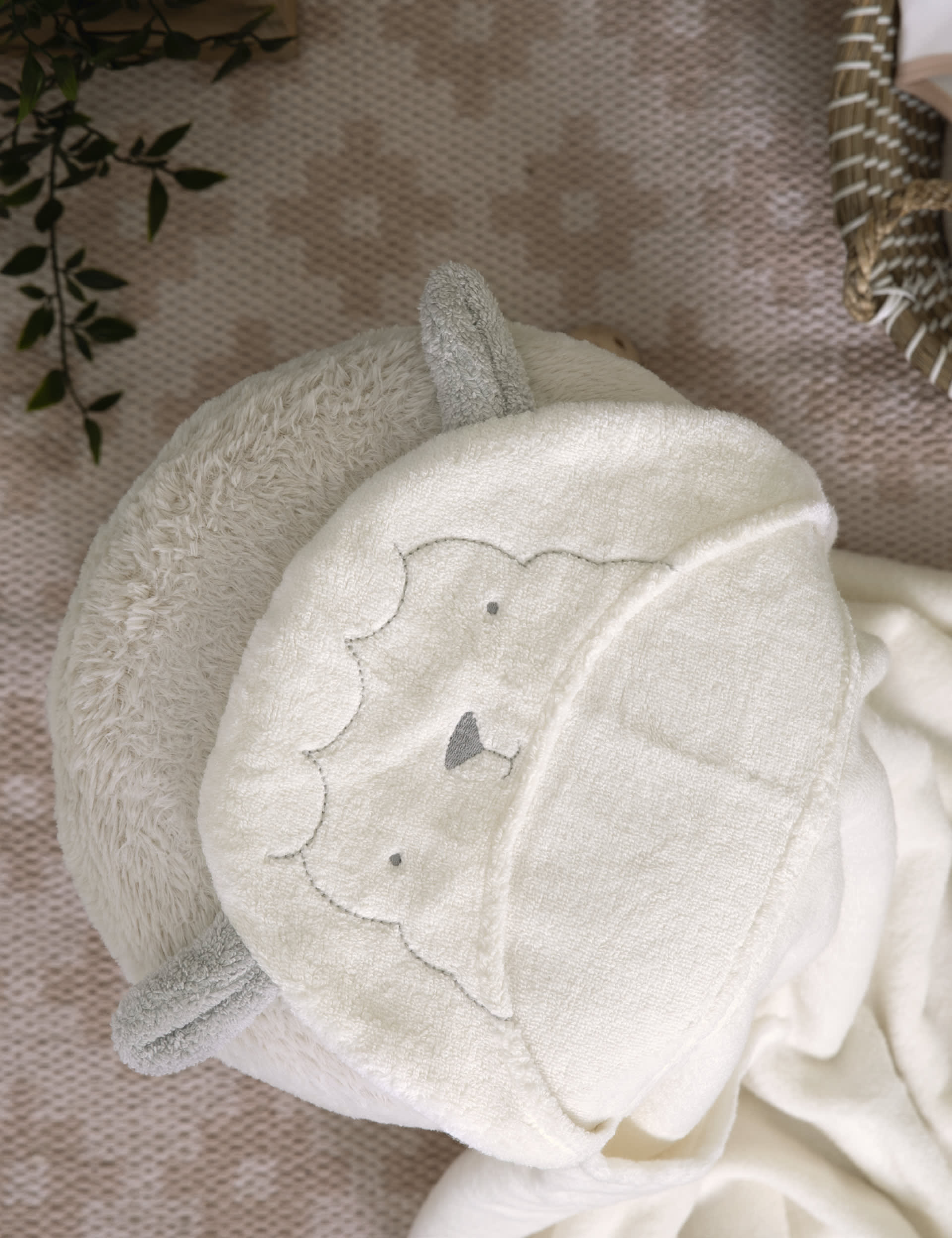 Mamas & Papas hooded lamb baby towel, UK version