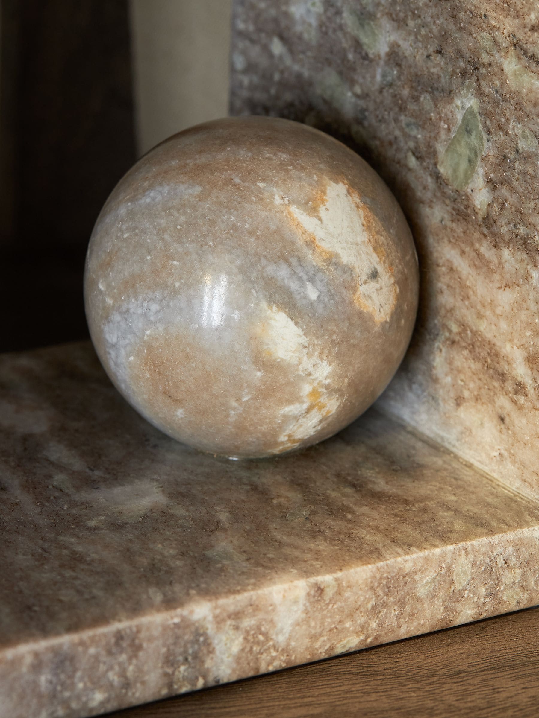 Natural N. Premium marble statement bookend, UK version