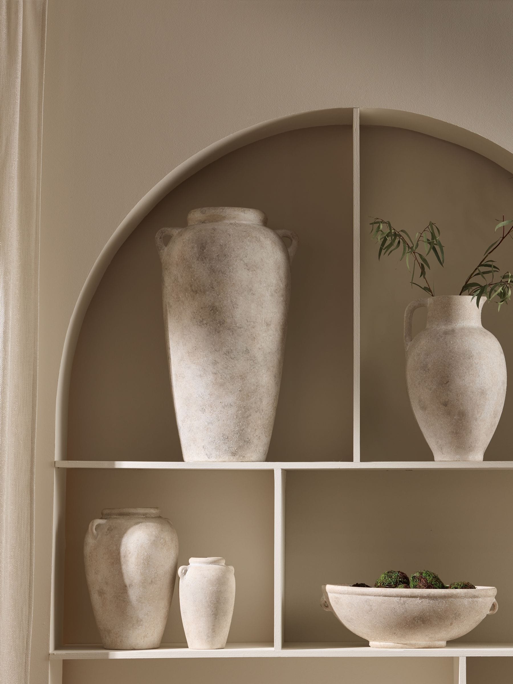 Lydford small textured ceramic flower vase, imported from the UK