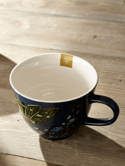 Neste Sett med 2 fine china krus med intrikat blå botanisk kunst - Kjøp online hos McGrocer