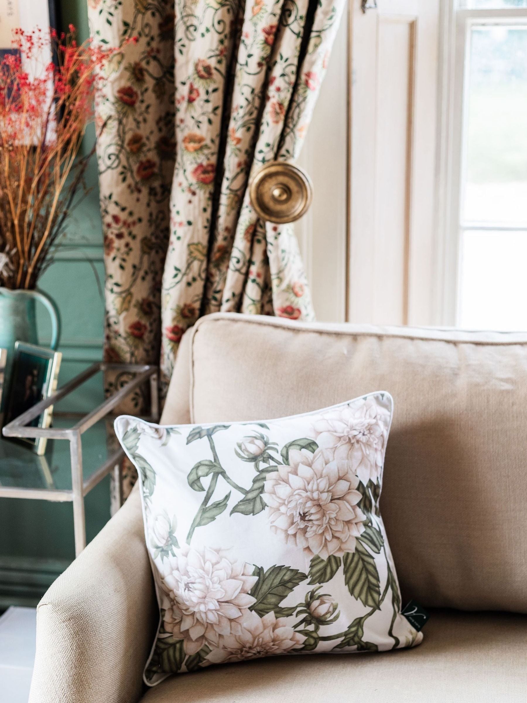 Avalon Home dahlia cushion cover 22.5cm (British brand)