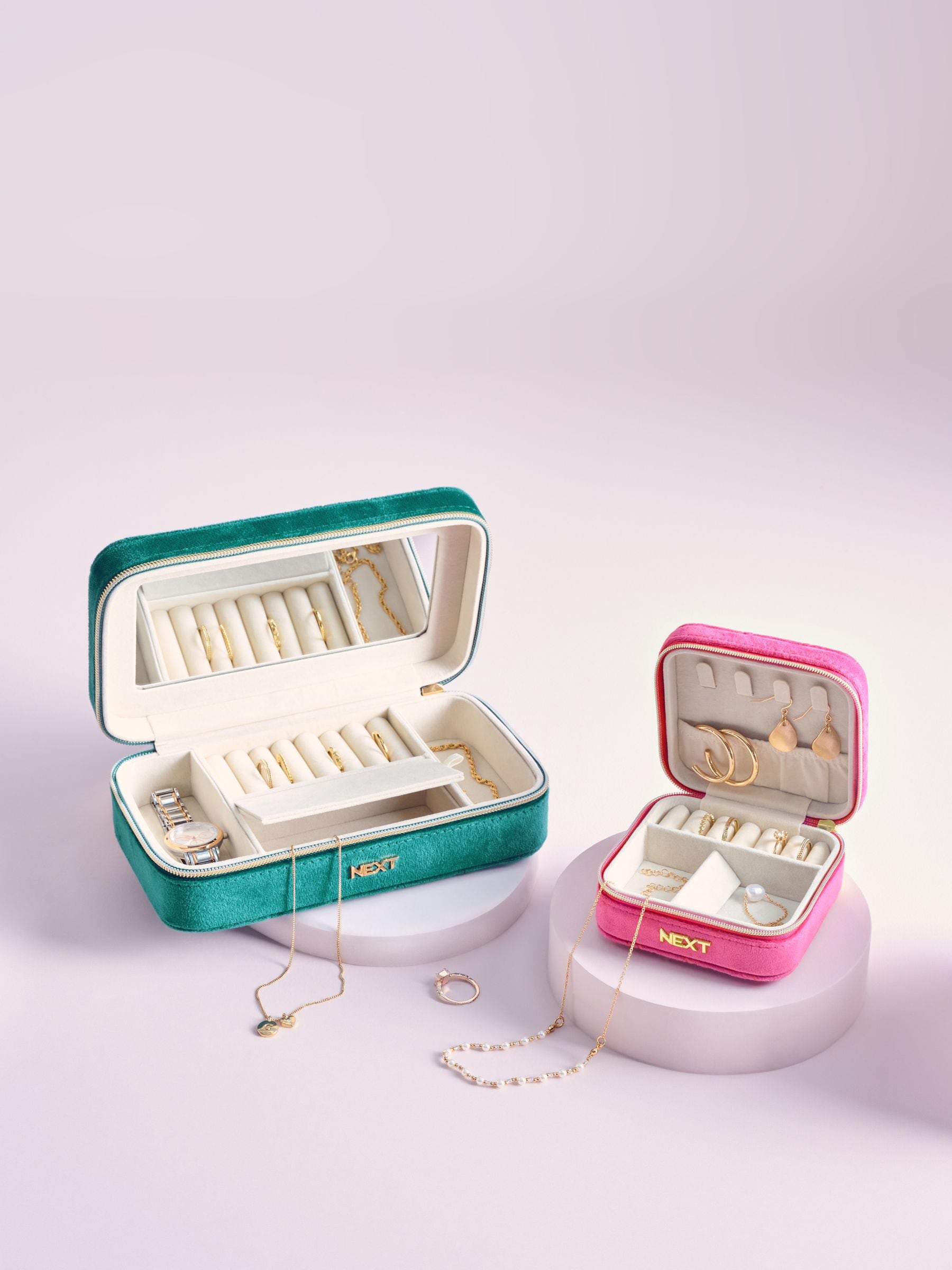 Velour travel jewellery box with compartments and mirror (British brand)
