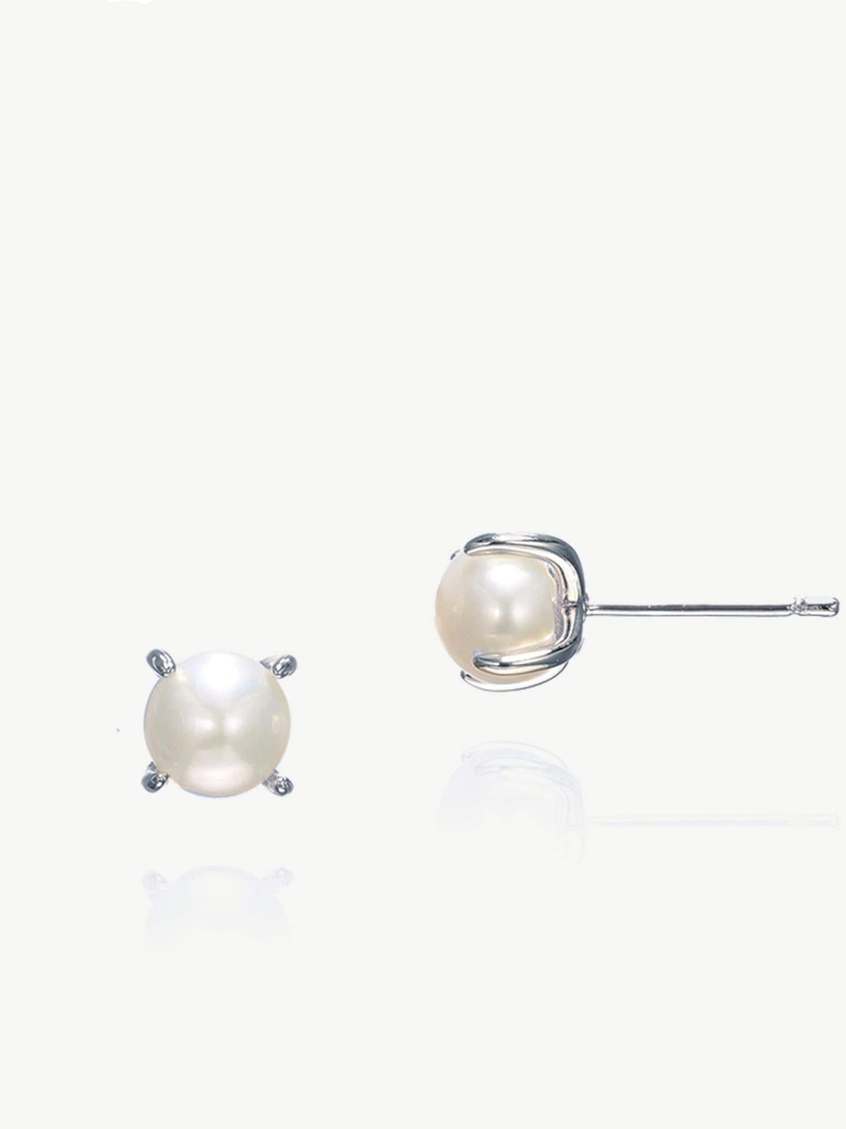 Ivory & Co silver plated Cairo pearl stud earrings 0.7cm, UK version
