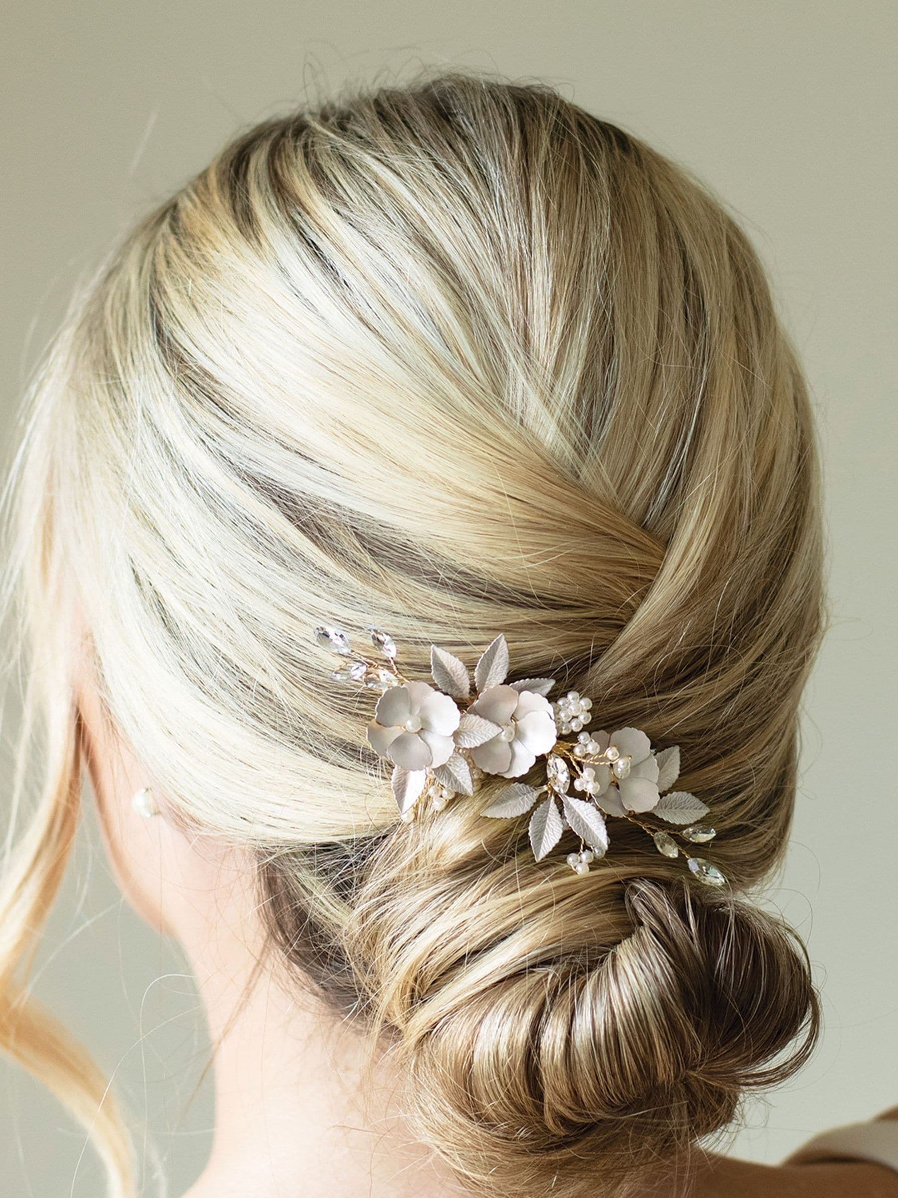 Ivory & Co gold gardenia hair clip with crystals and pearls 10.5cm, UK version