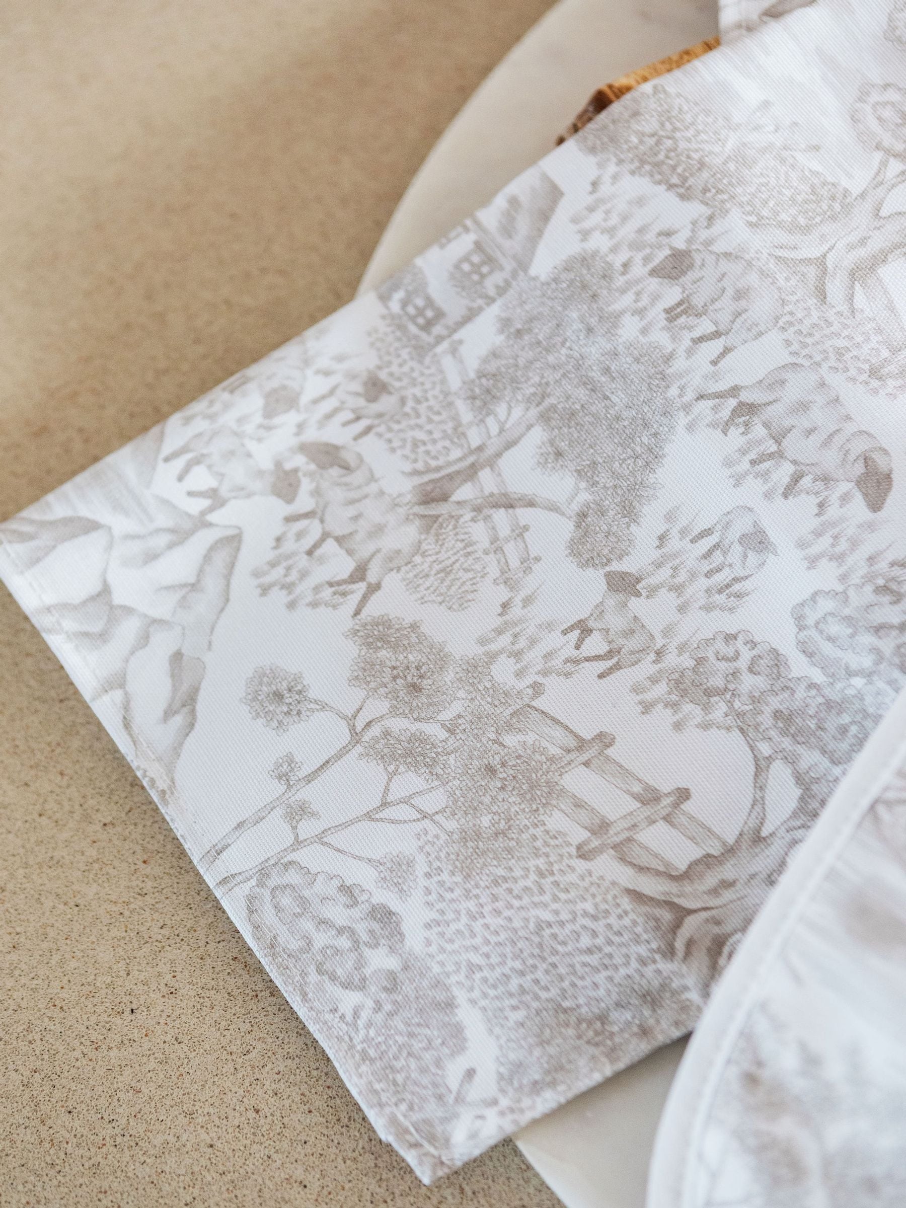 Avalon Home natural soft toile tea towel 45x68cm, UK version