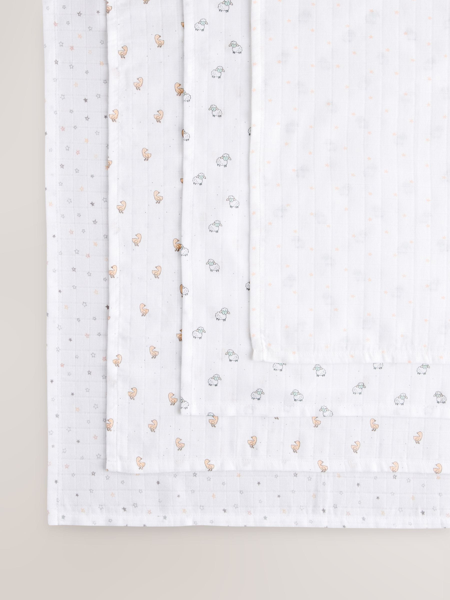 White baby muslin cloths 4 pack (British brand)