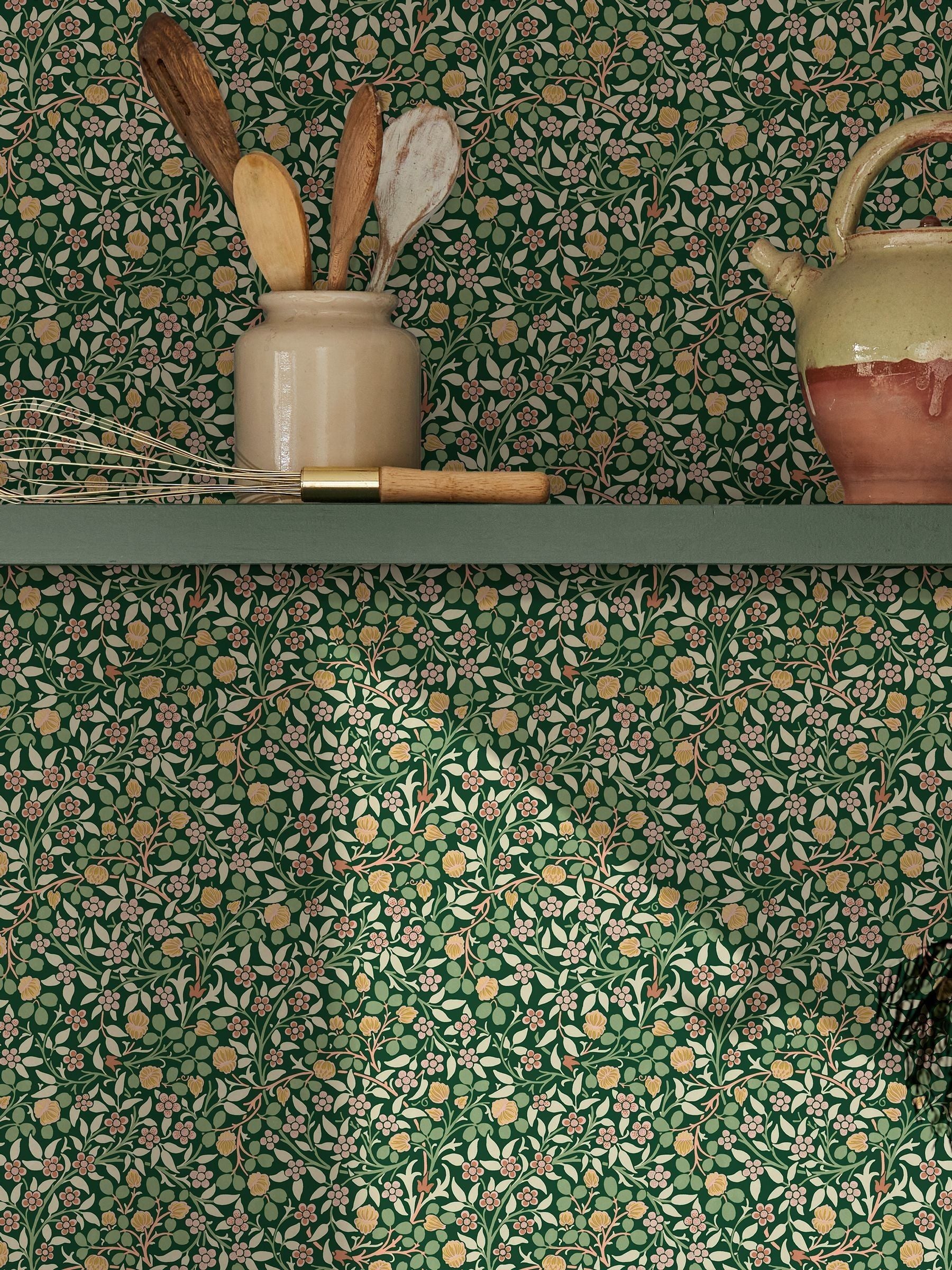 William Morris At Home Forest Clover wallpaper roll 10m, UK version
