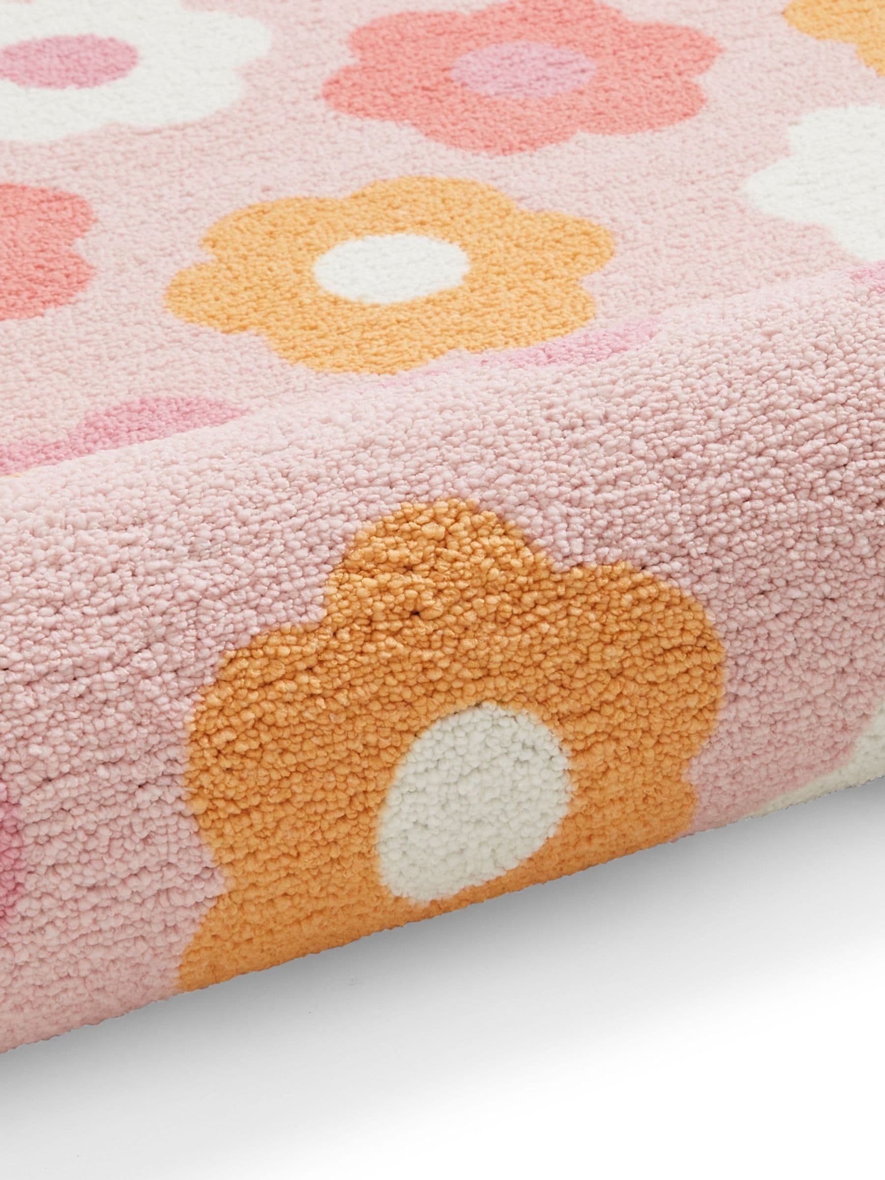 Catherine Lansfield pink daisy rug - British product
