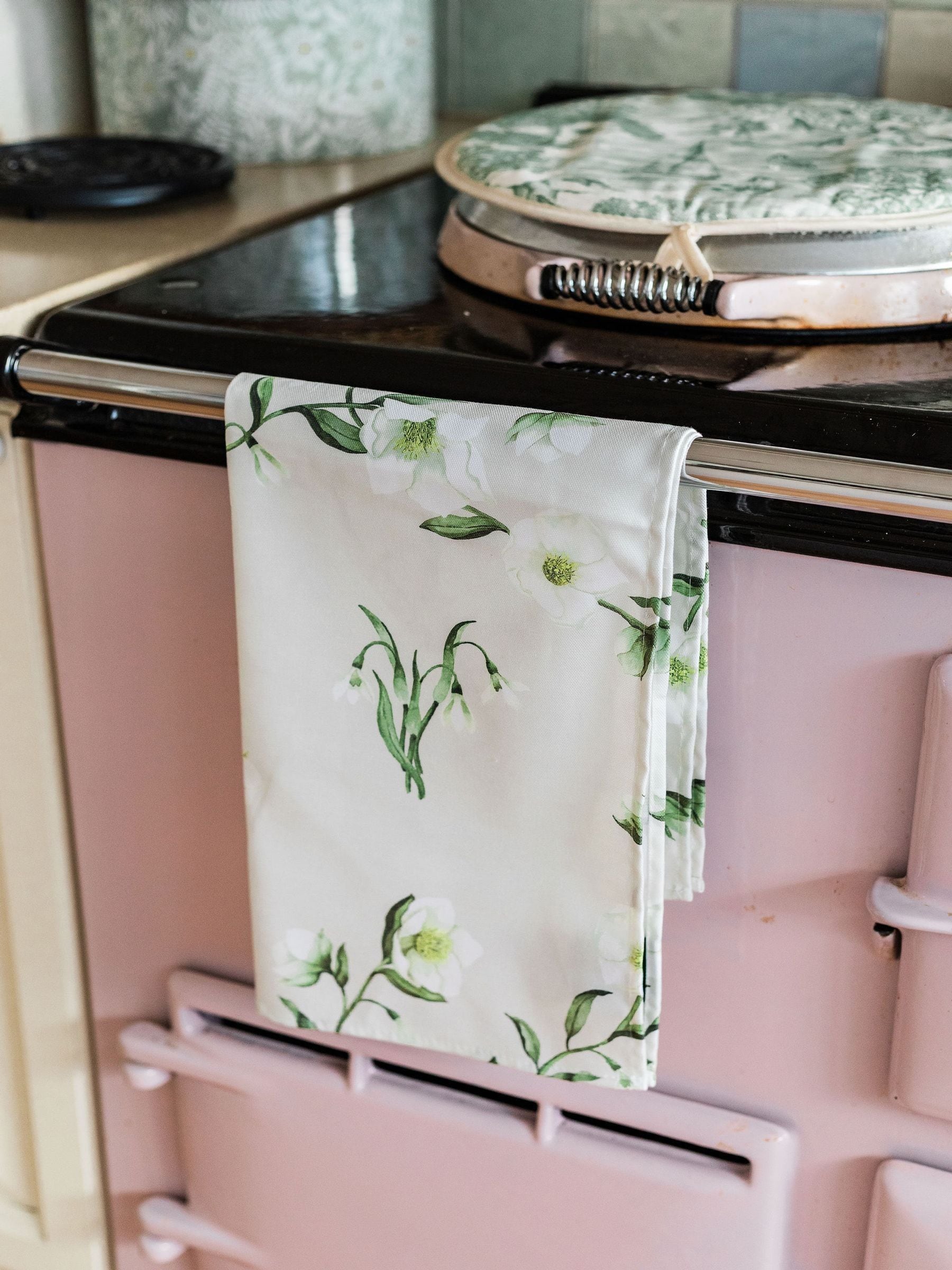 Avalon Home snowdrop and hellebore tea towel 45x68cm, UK version