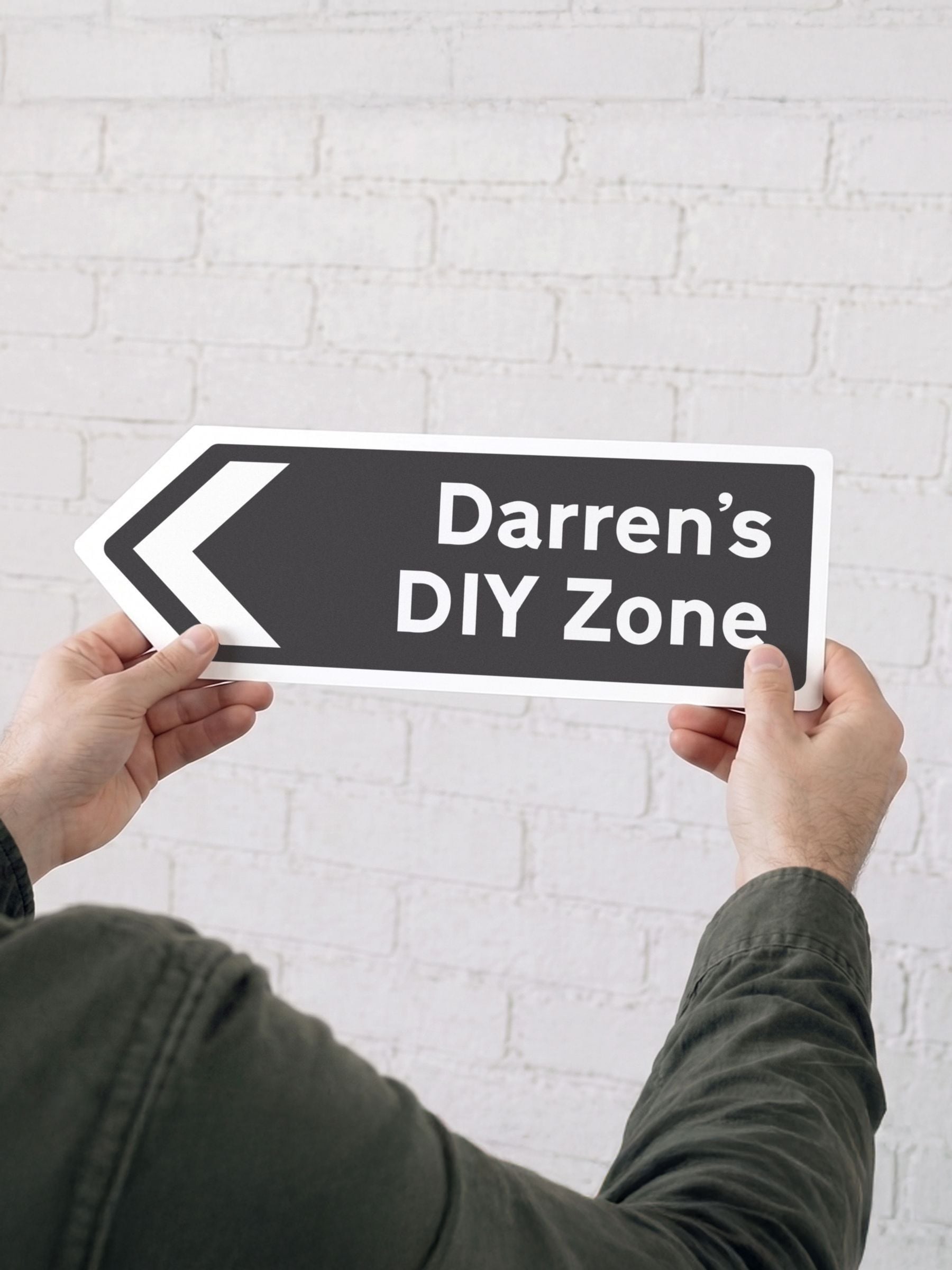 No Ordinary Gift personalised arrow sign metal 40x14cm - British product