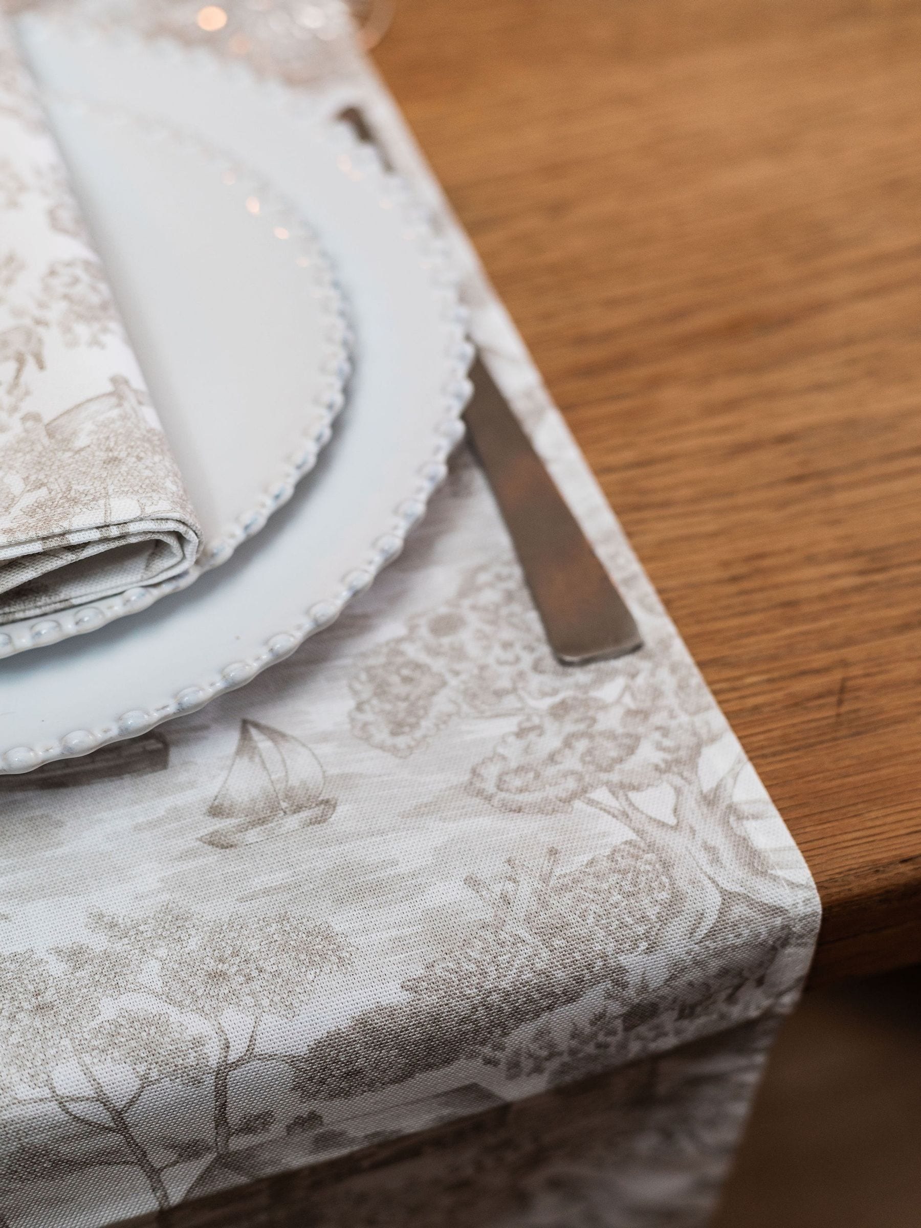 Avalon Home natural toile table runner 32x230cm, UK version