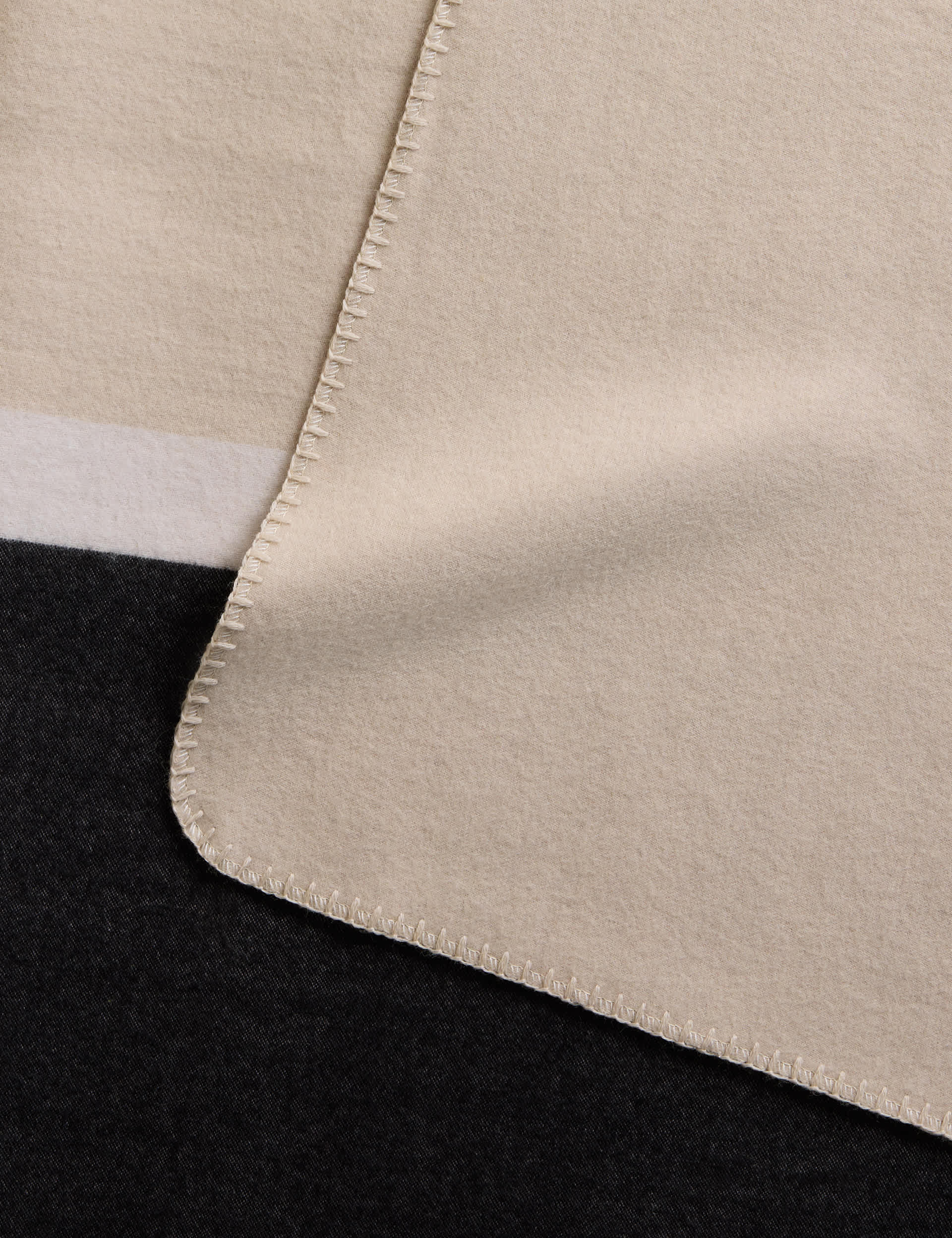 Kelly Hoppen wool blend colour block brushed throw 130x160cm, UK version