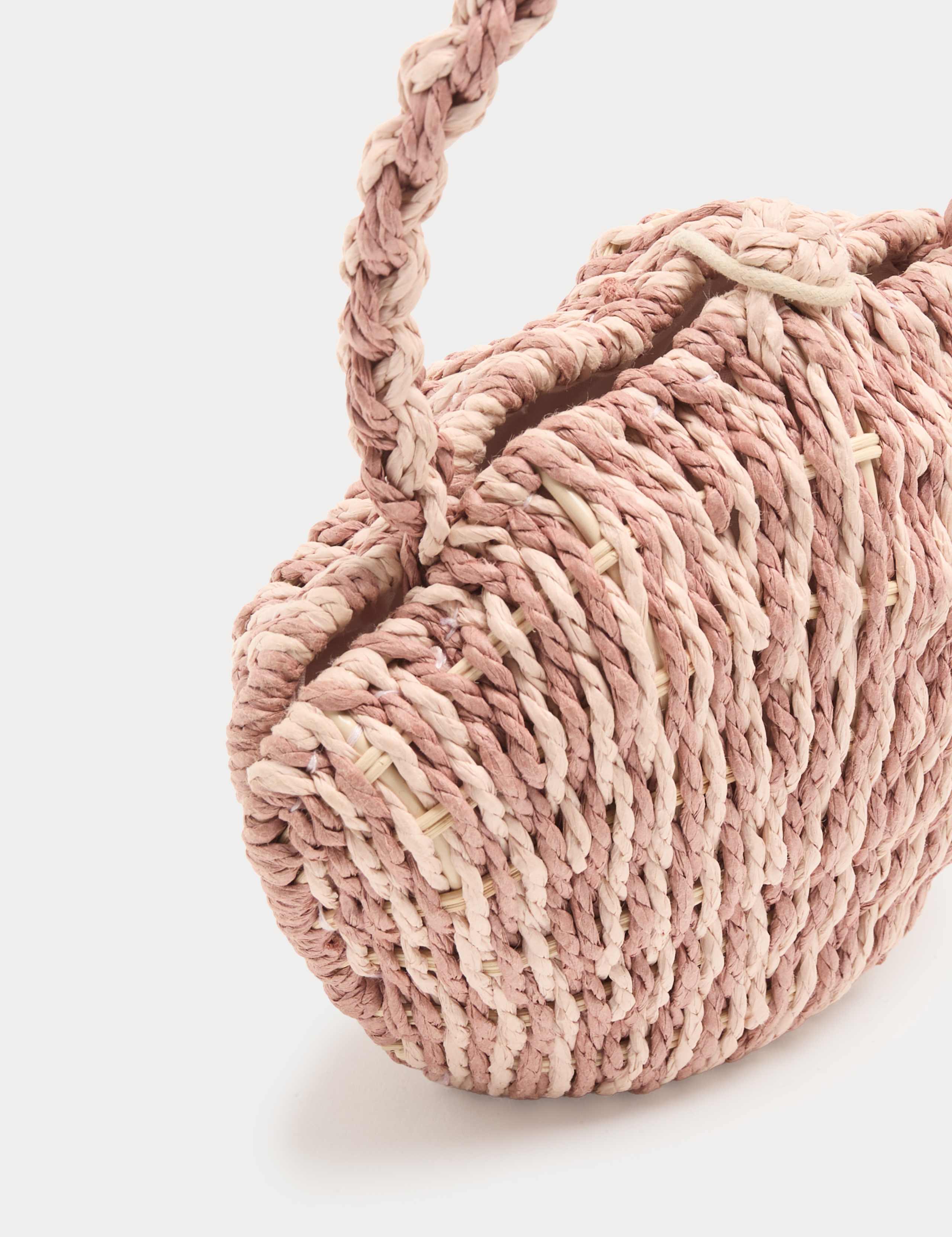 Children's shell-shaped straw bag, imported from the UK