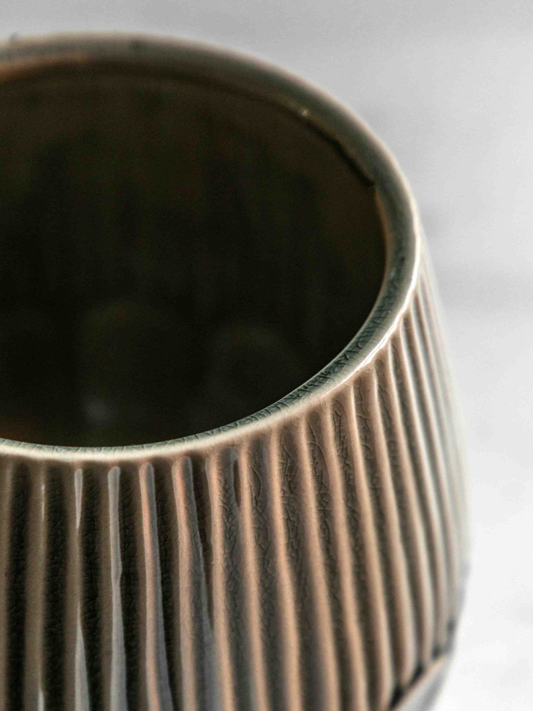 Gallery Home green ceramic indoor planter 19cm - British product