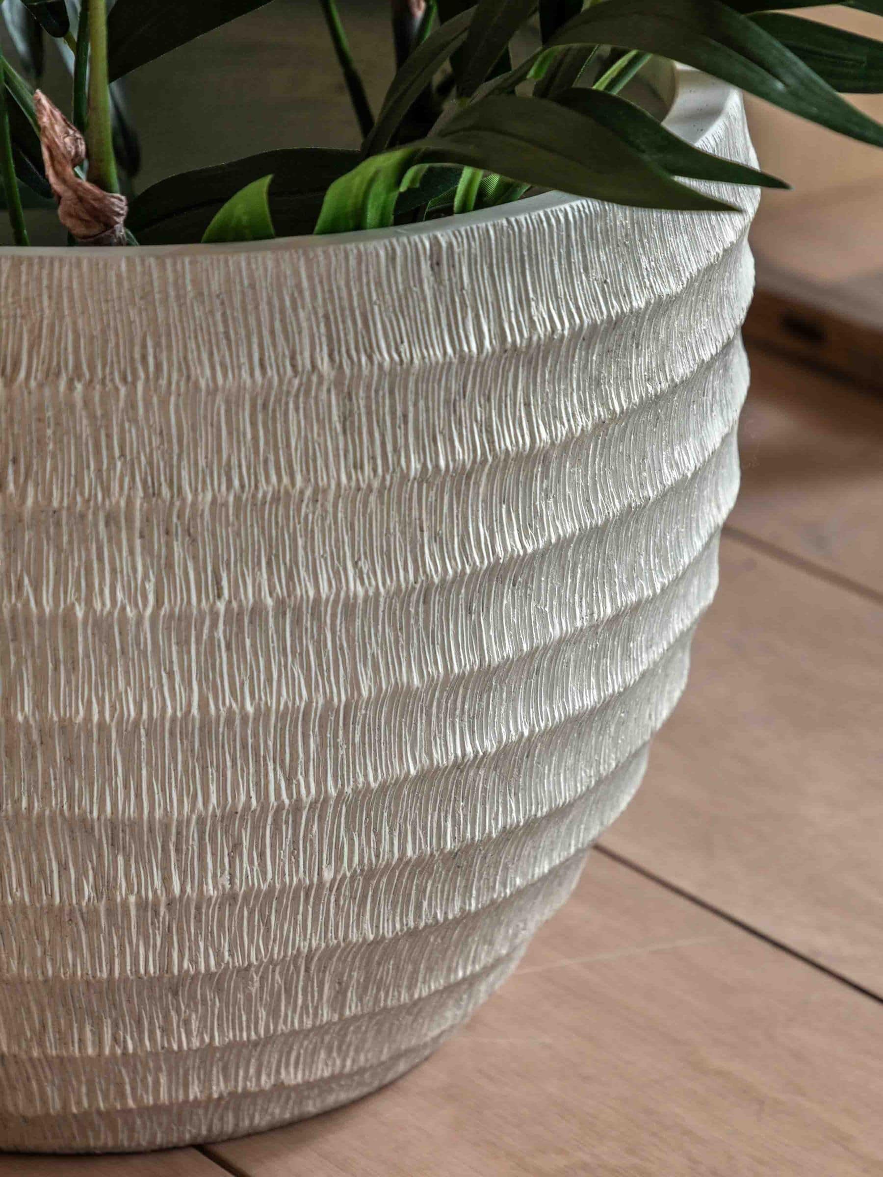 Gallery Home white ridged planter 33cm - British product