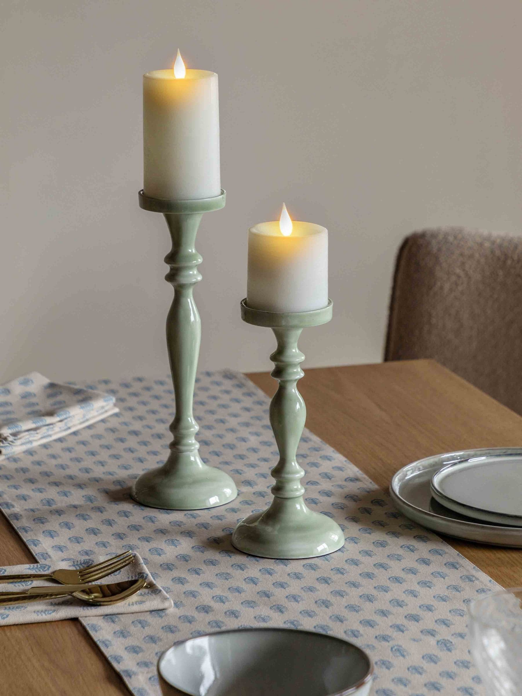 Gallery Home green metal candlestick 22cm, UK version