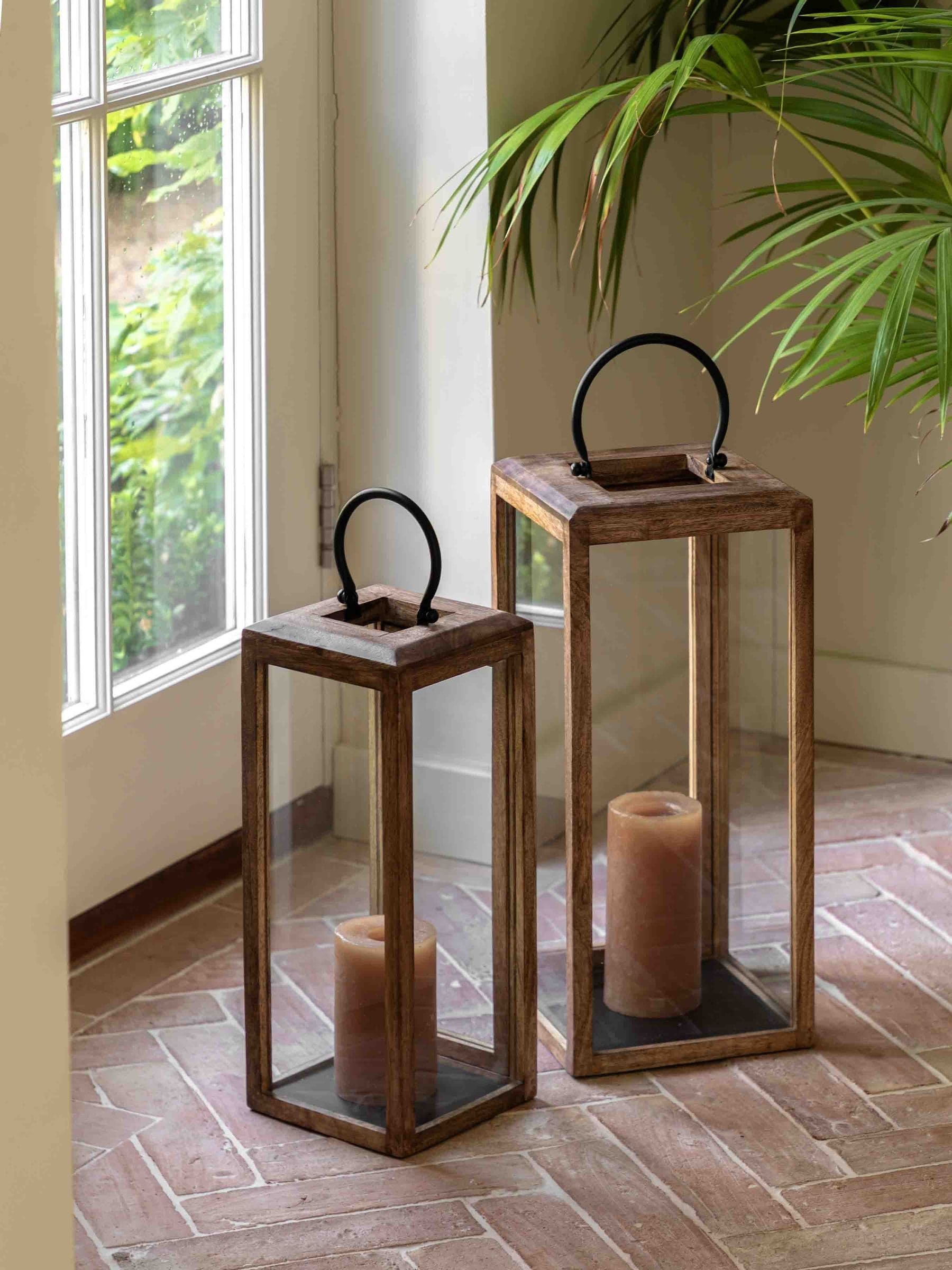 Gallery Home brown mango wood small lantern 44.5cm - British product