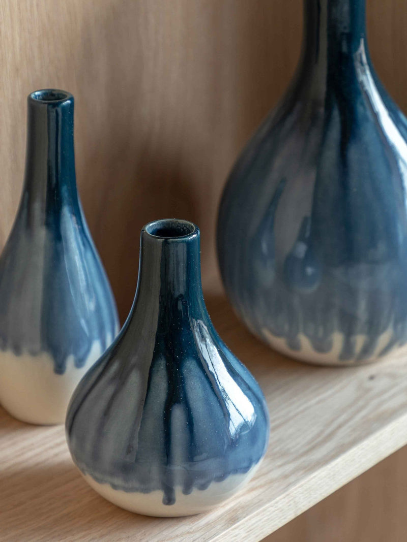 Gallery Home blue reactive style vase 25cm - British product
