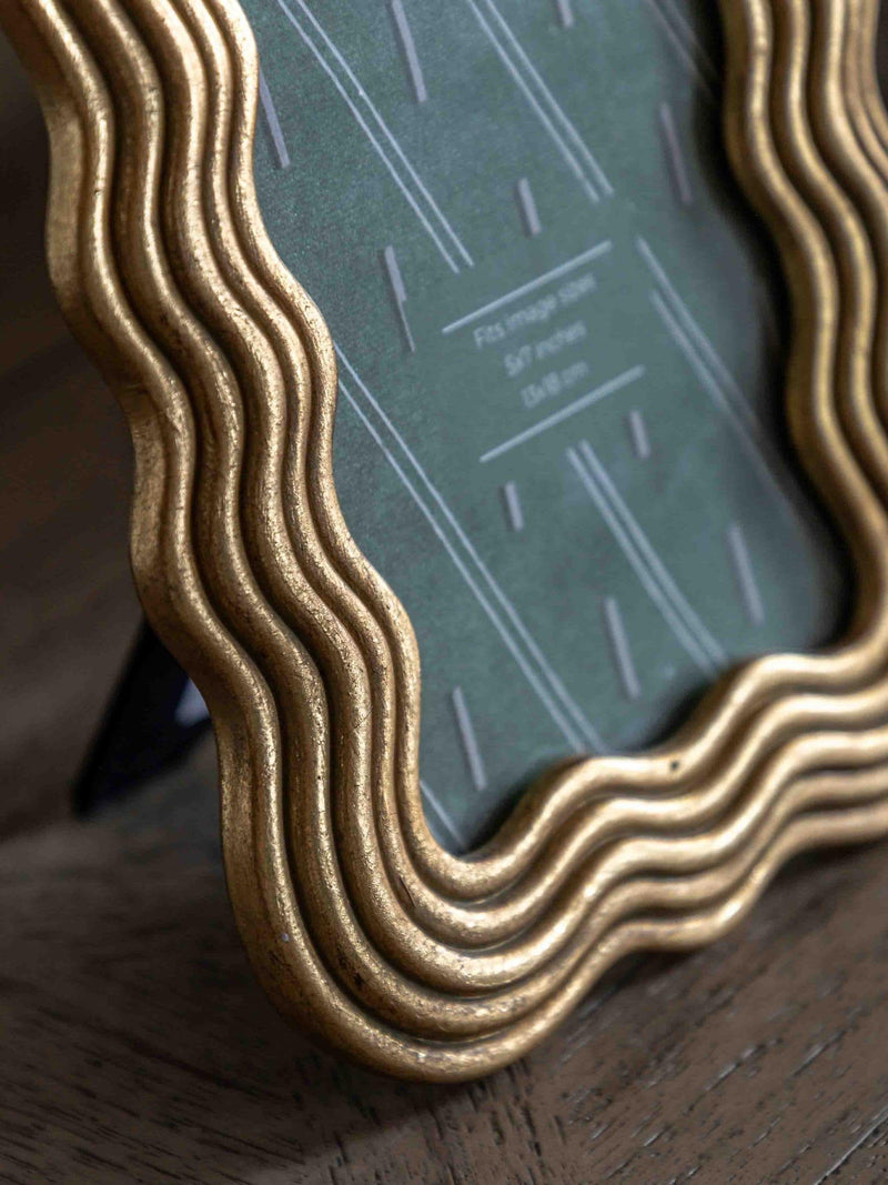 Gallery Home gold wavy photo frame 20.5x15.5cm - British product