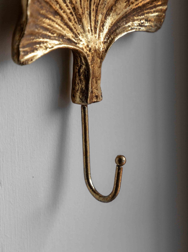 Gallery Home gold ginkgo leaf wall hook (British brand)