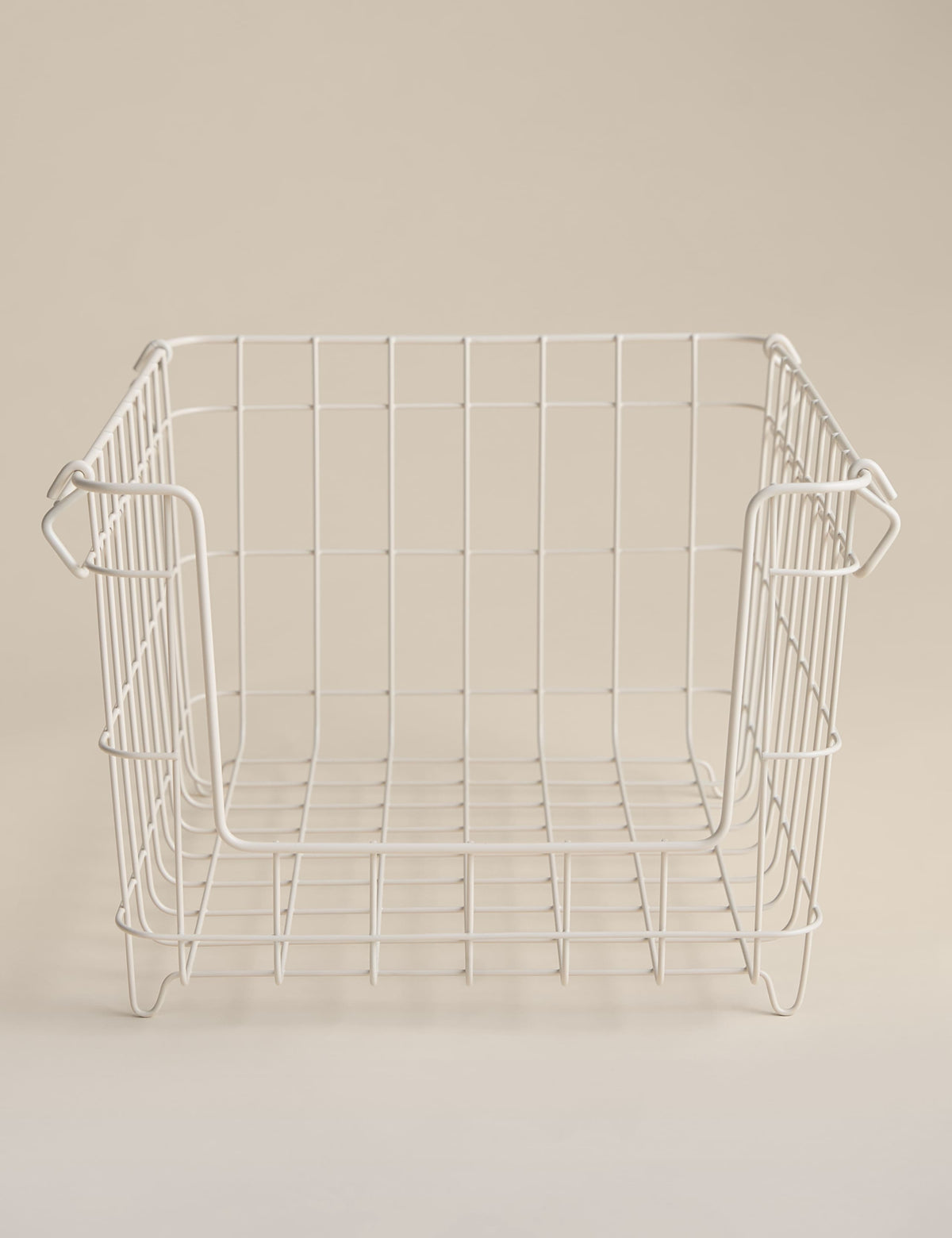 Large stackable wire storage basket, UK version