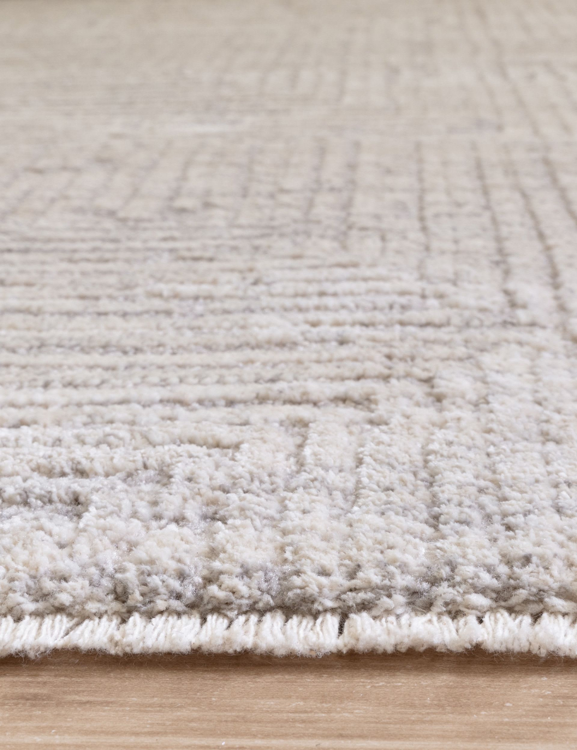 Asiatic Laurent rug geometric design polyester, imported from the UK