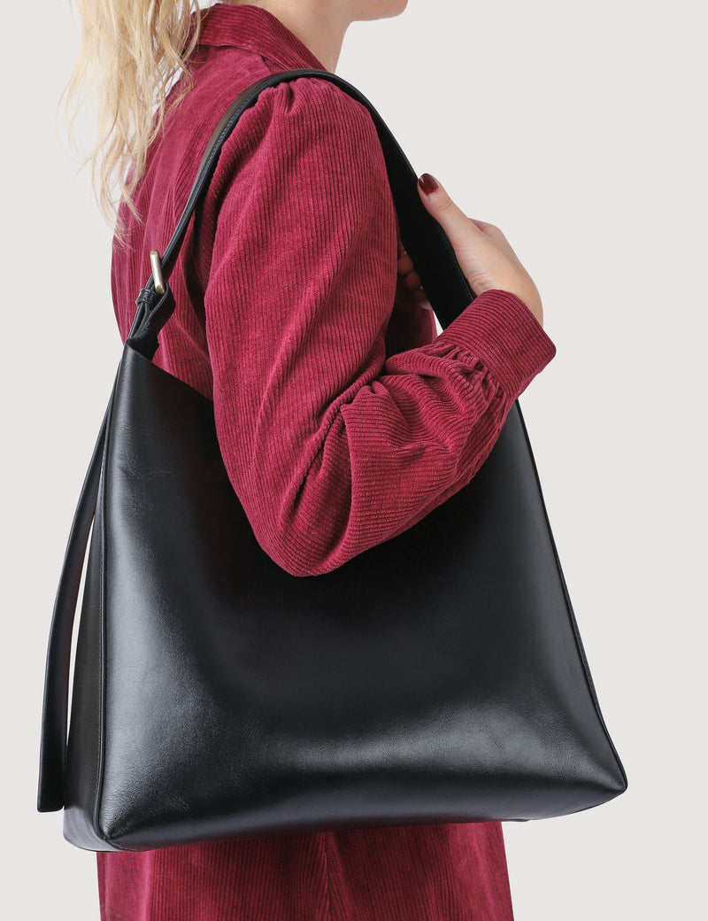 Jones Bootmaker leather shoulder bag adjustable strap (British brand)