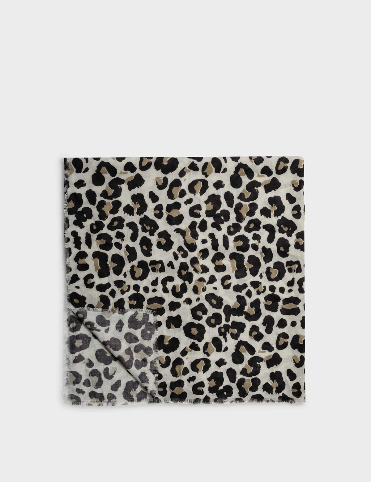 Katie Loxton leopard print scarf, UK version