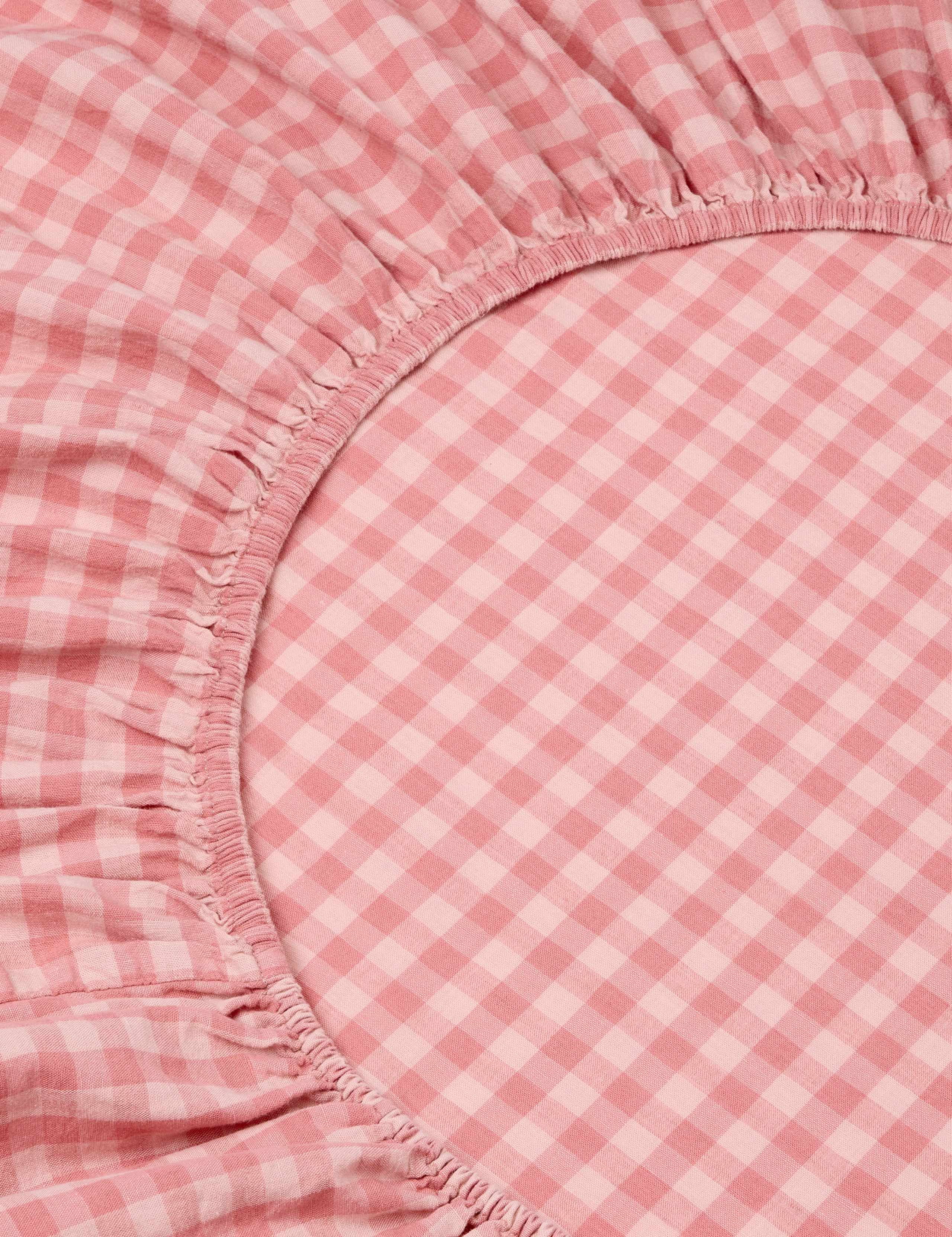Piglet in Bed gingham fitted sheet, UK version
