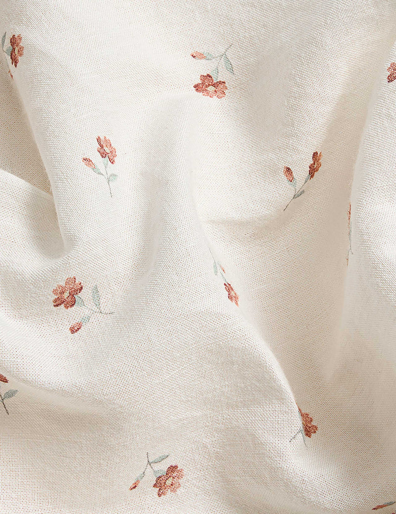 Piglet in Bed linen-rich floral duvet cover - British product