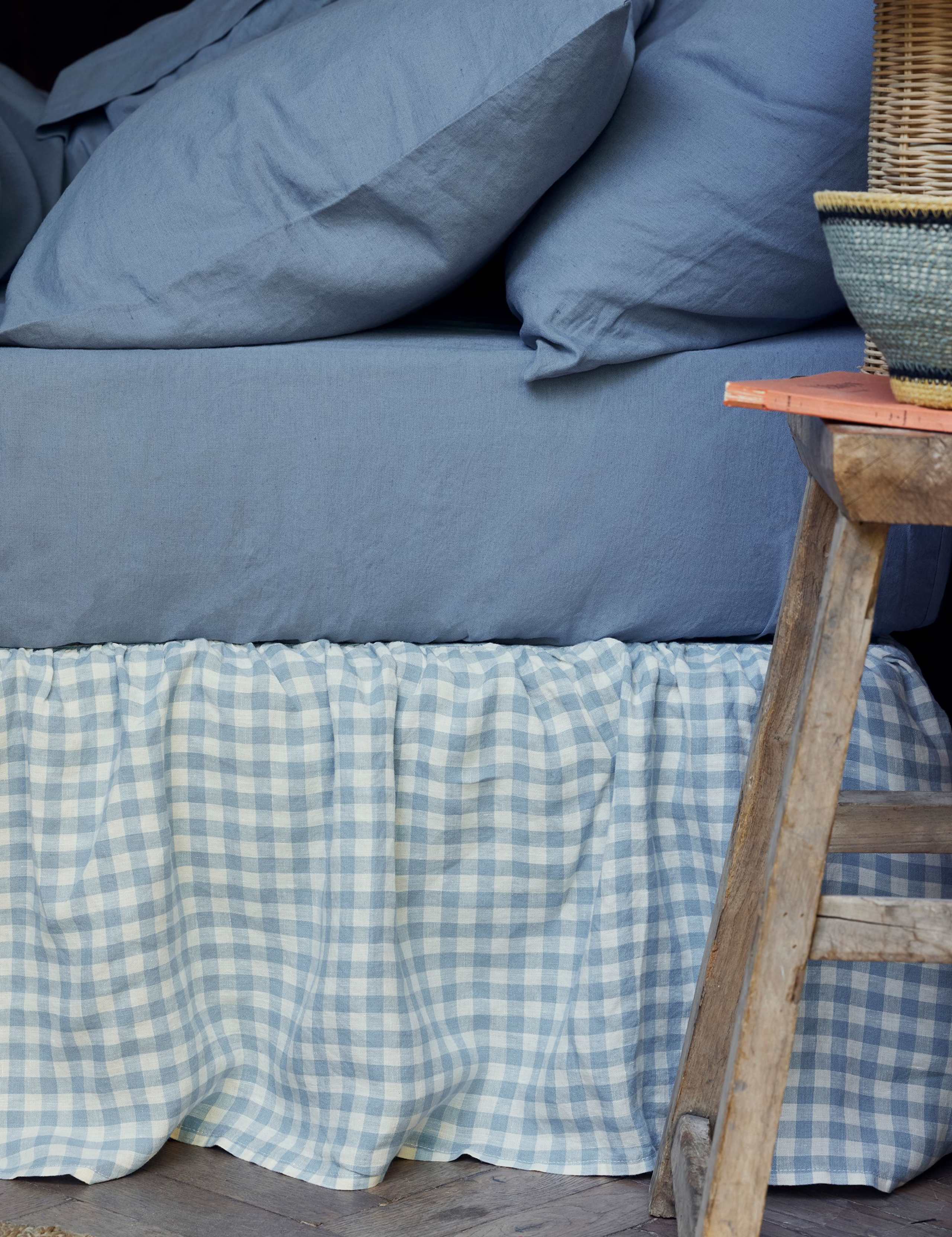 Piglet in Bed gingham linen valance sheet, UK version