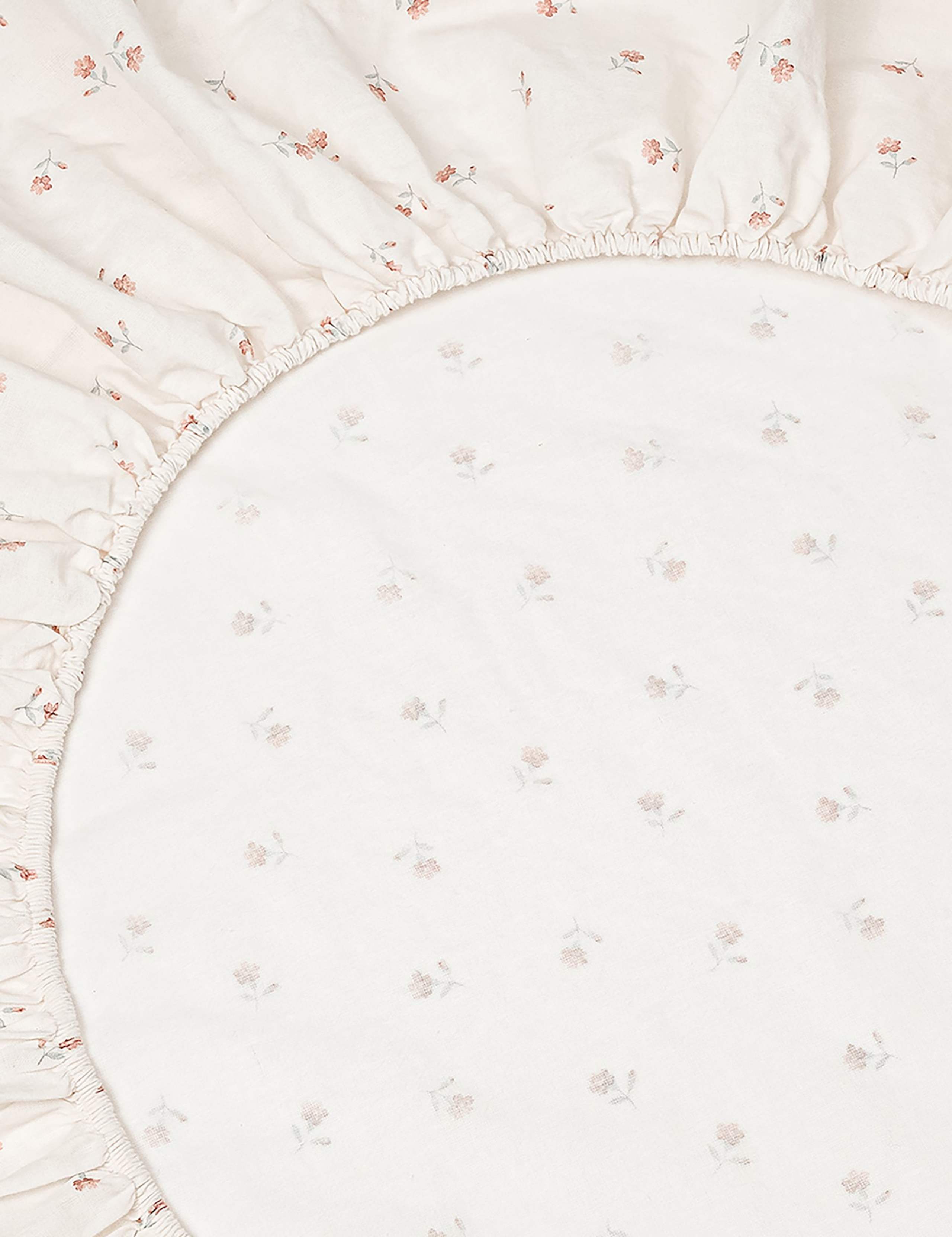 Piglet In Bed printed linen fitted sheet, UK version