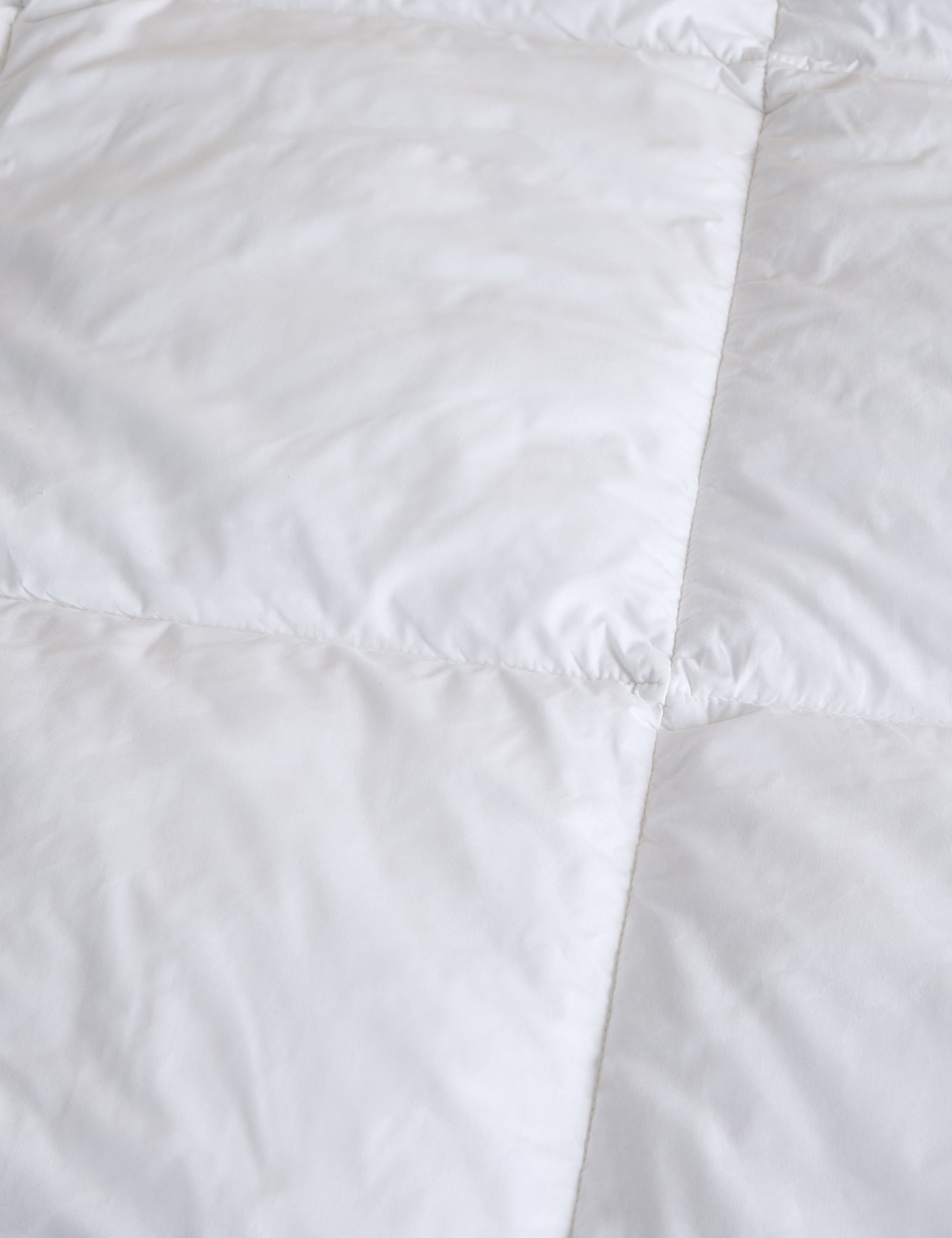 Luxury down alternative 10.5 tog duvet, British product