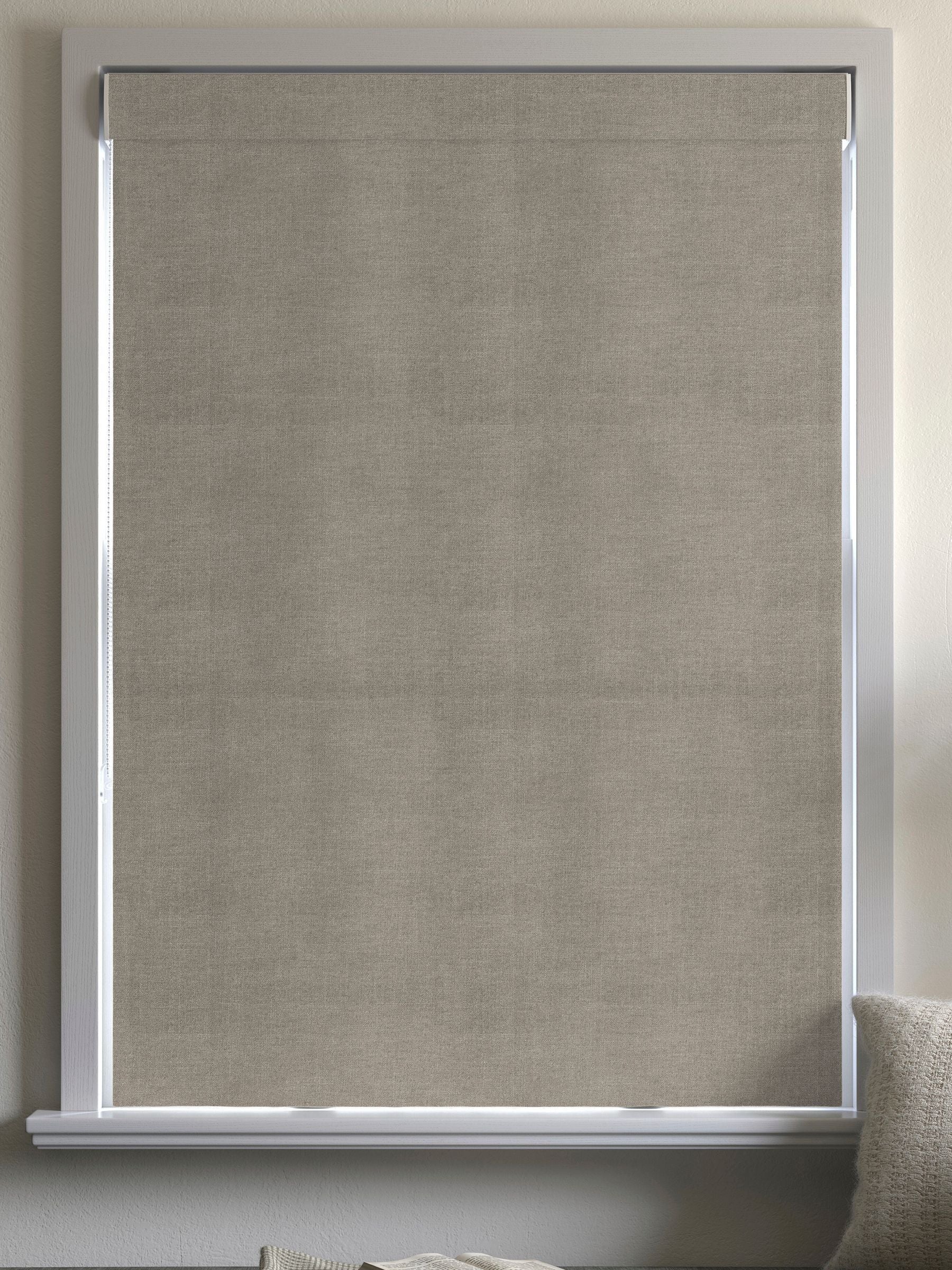 Voyage Maison wheat roman blind - British product