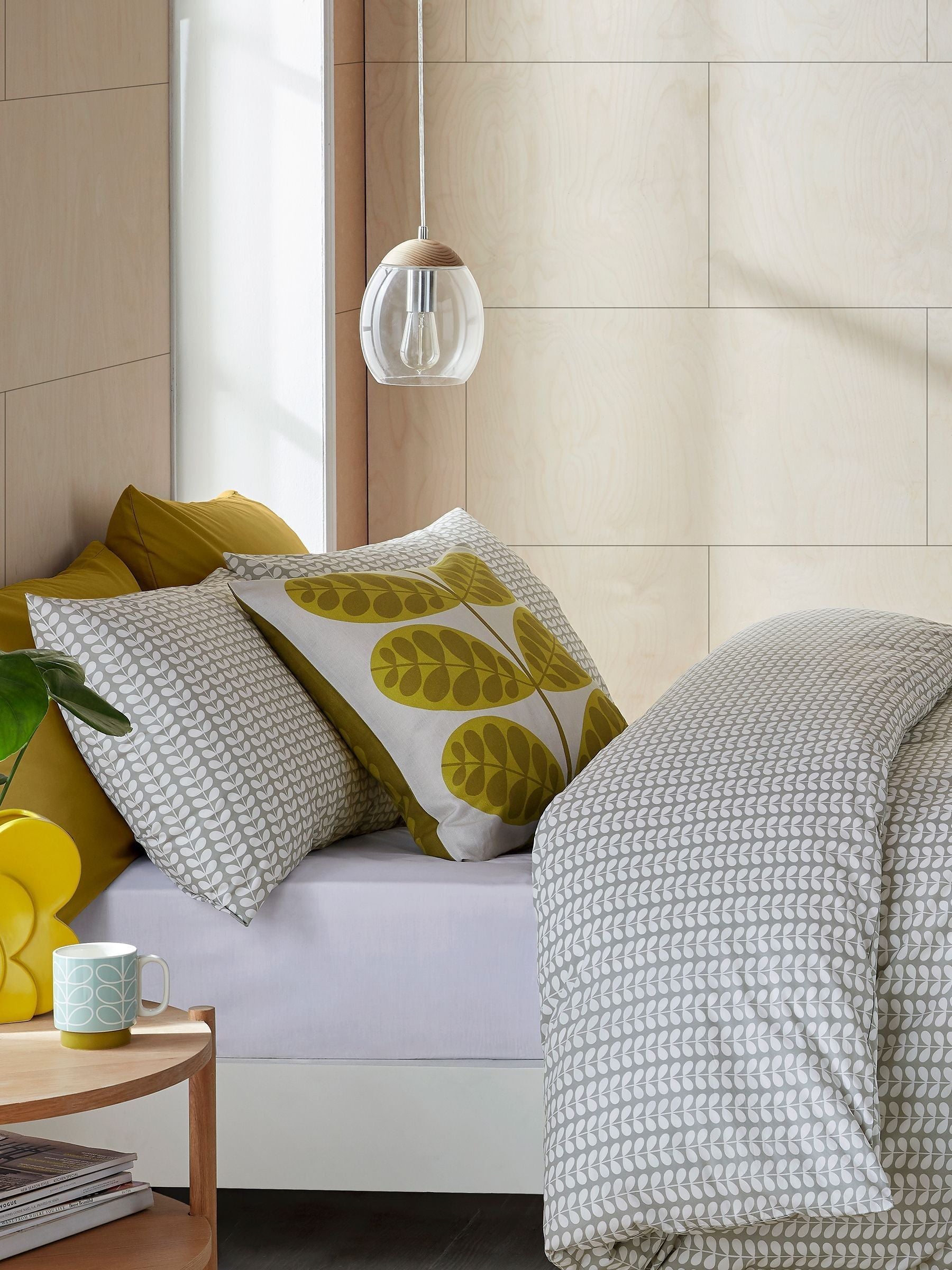 Orla Kiely Tiny Stem grey pillowcases set of 2 (British brand)