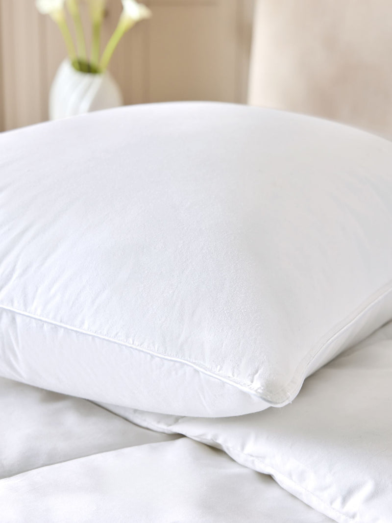 Duck down and feather support pillow with cotton cover - British product
